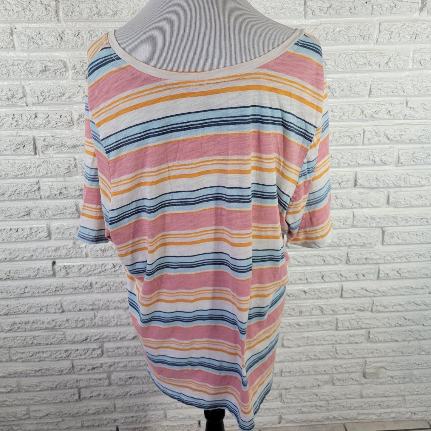 Lane Bryant Womens Top 22 24 Plus Tee Perfect Short Sleeve Pink Blue Stripe