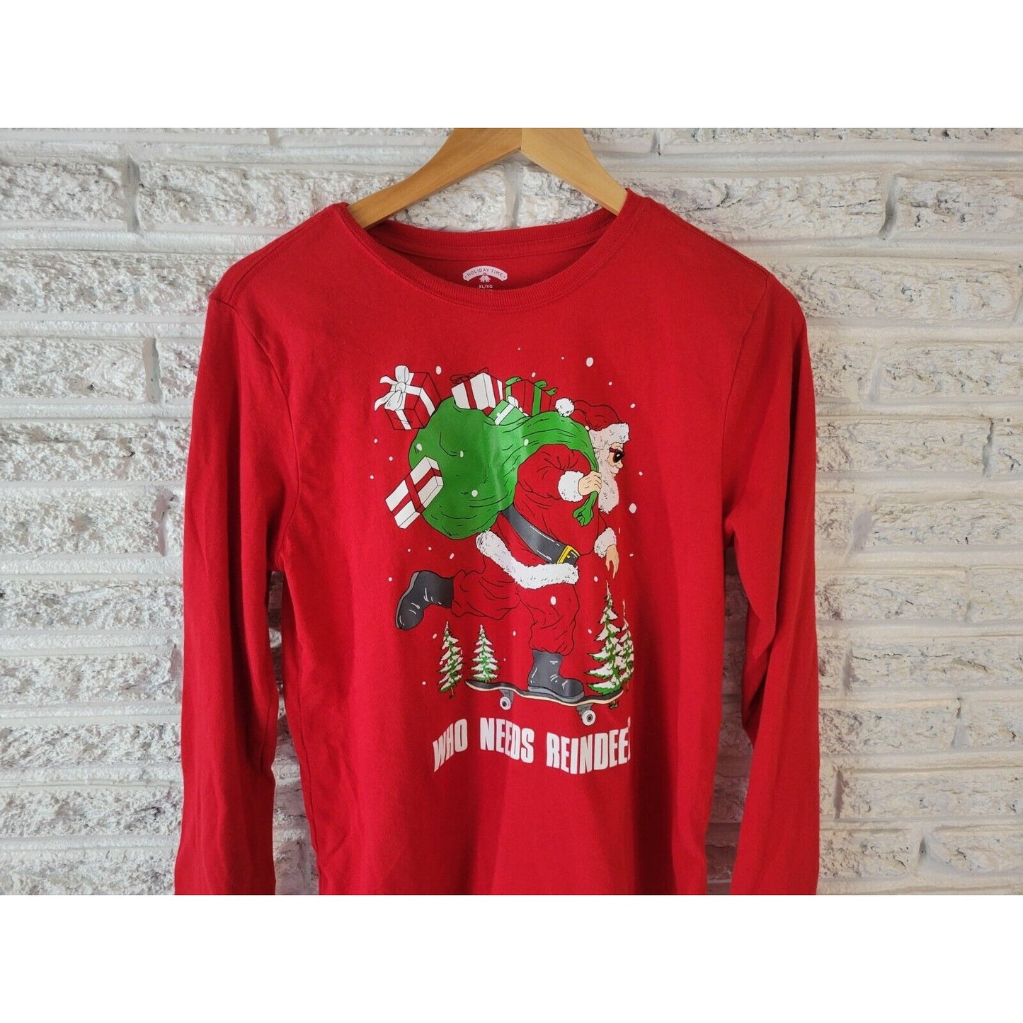 Christmas Holiday Time Womens Top Extra Large Tee Long Sleeve Red Santa Claus
