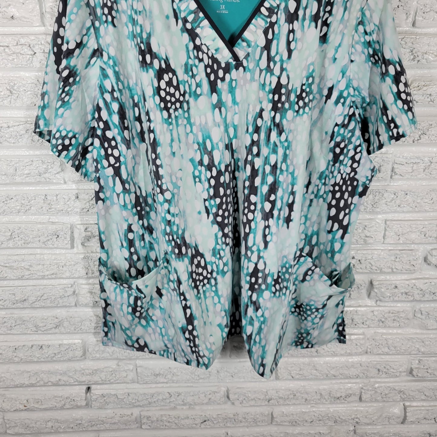 Healing Hands Unisex Scrub Top 3X Plus Blue Watercolor Poly Blend Pocket Medical