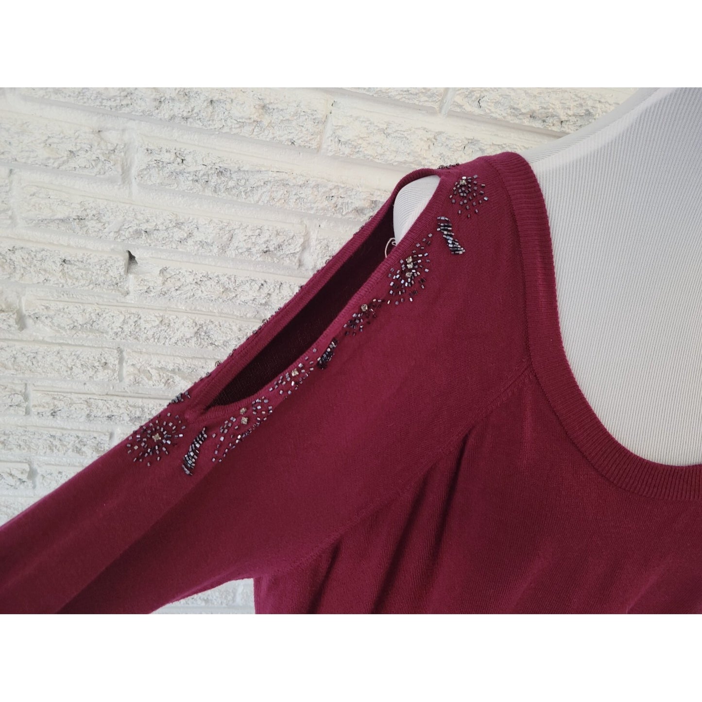 Lane Bryant Women Sweater 26 28 Plus Cold Shoulder Oversize Burgundy Beads