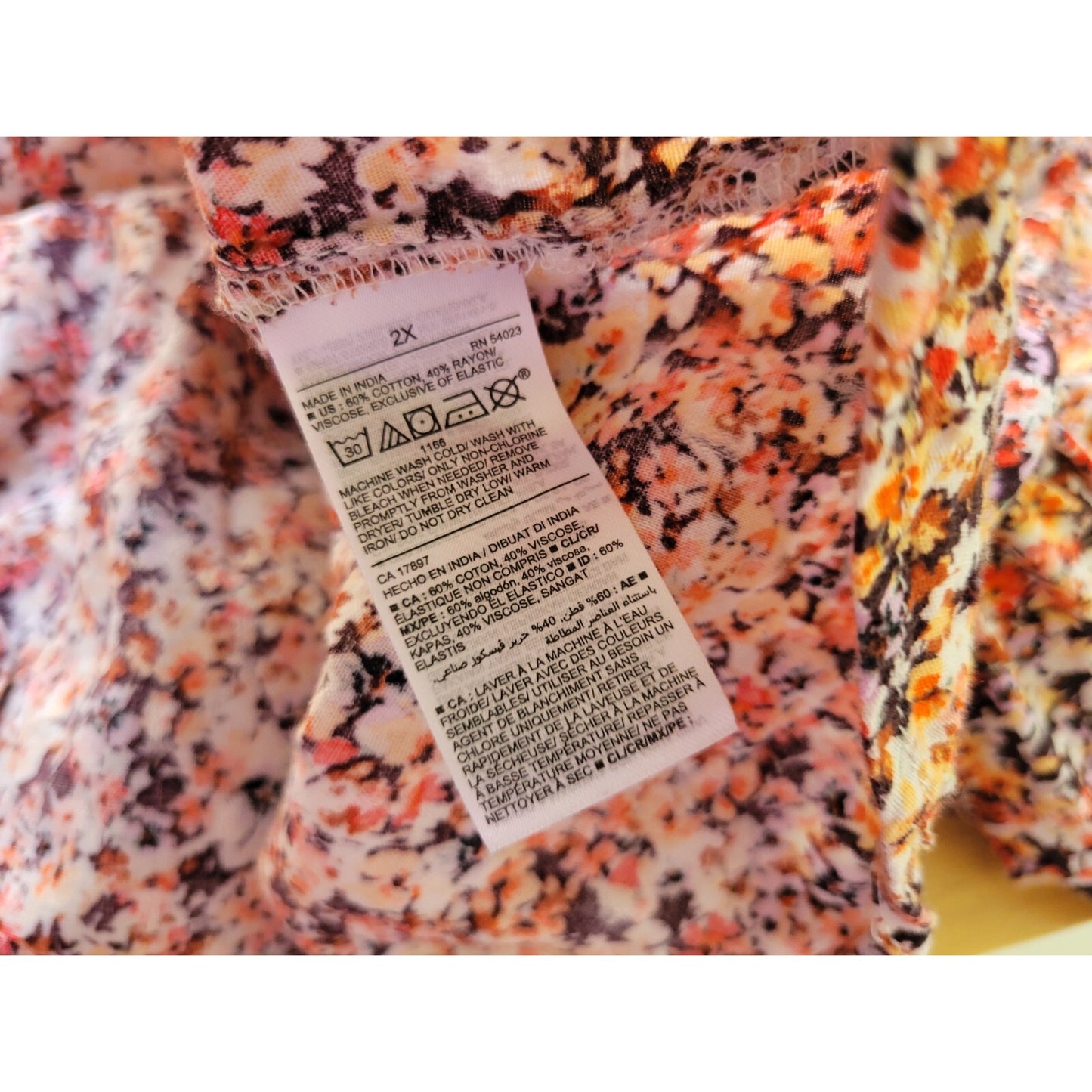 Old Navy Womens Top 2X Plus Cropped Long Sleeve Brown Floral Quarter Button