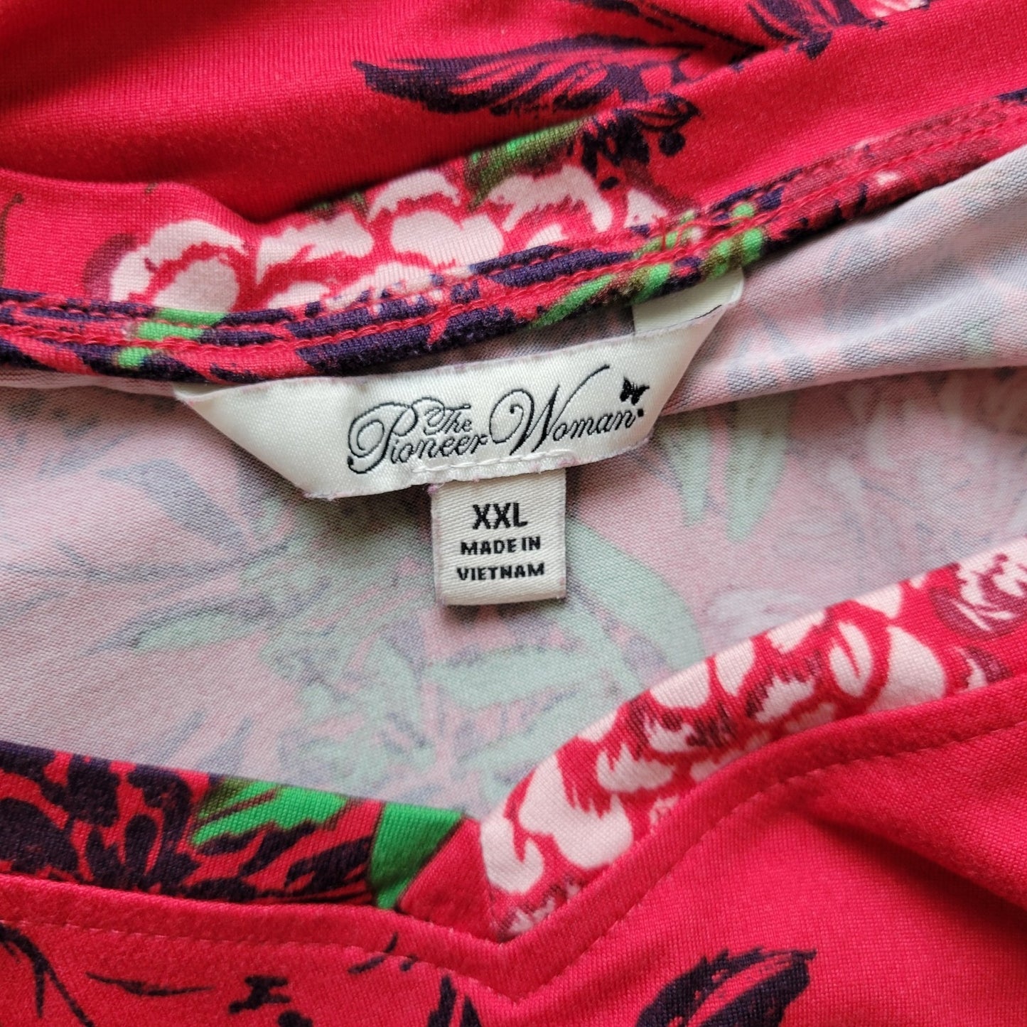 Pioneer Woman Womens Top XXL Plus 3/4 Sleeve Red Black Floral Poly Blend Comfy