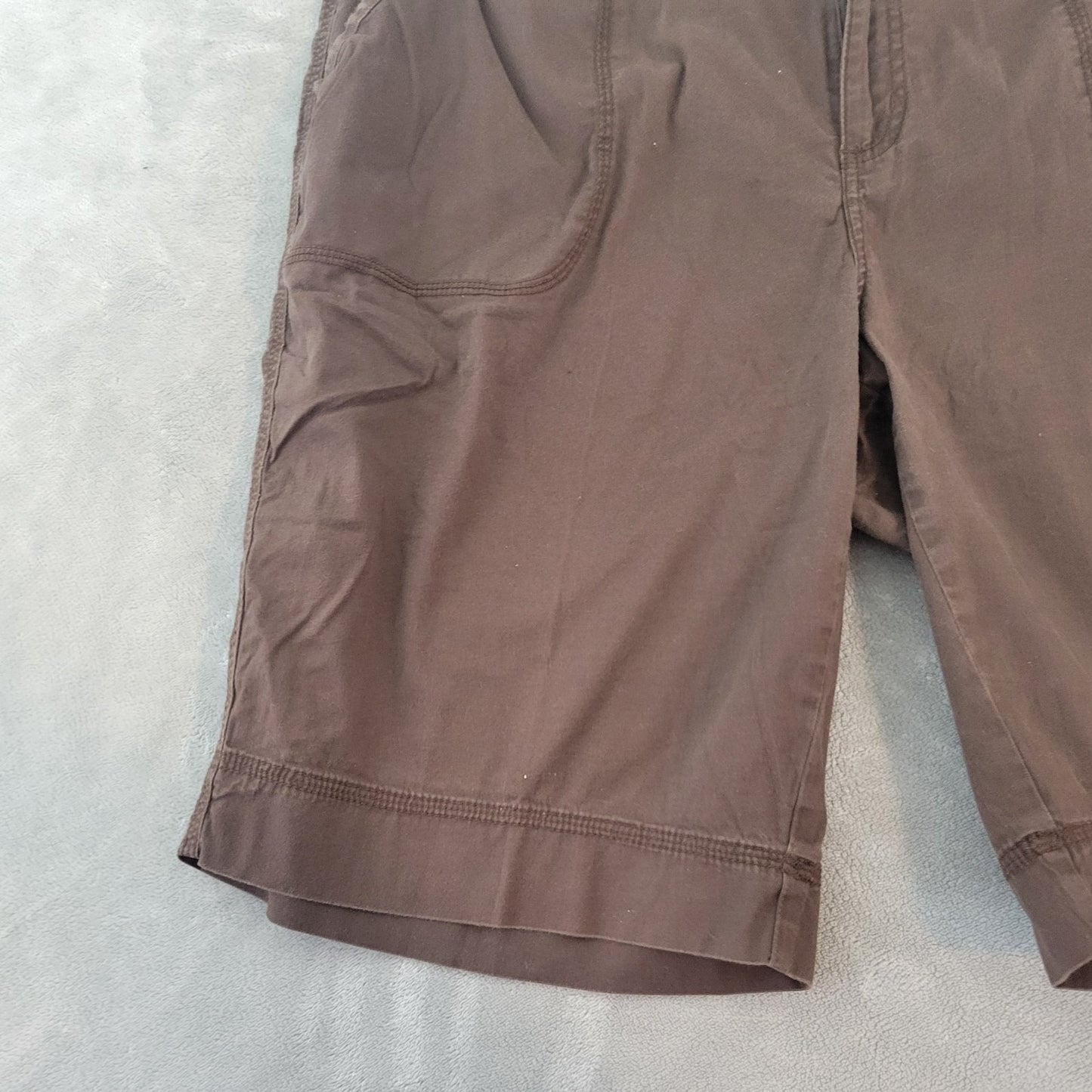 St Johns Bay Womens Shorts 18W Plus Brown Zip Fly Pockets Casual Lightweight