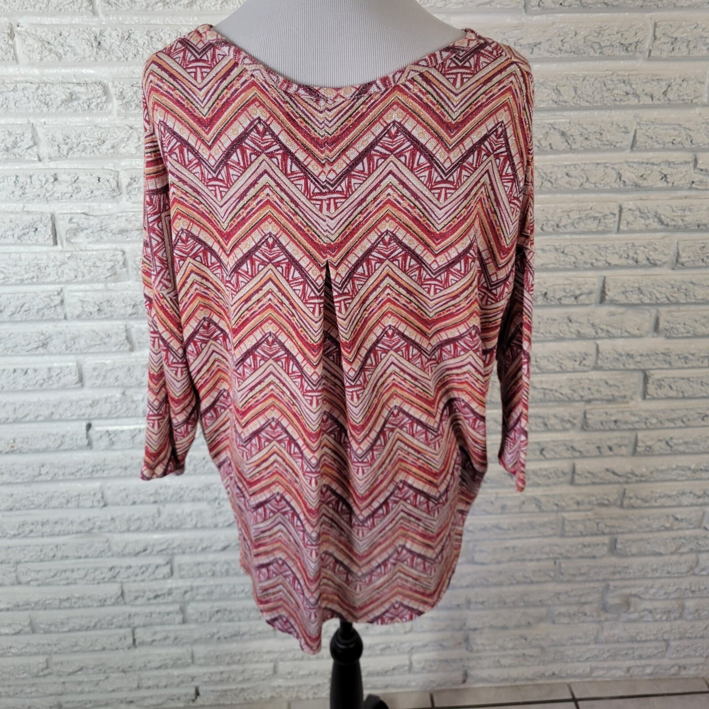 New Directions Women XL Blouse Red Geometric Boat Neck 3/4 Sleeve Knit Pullover