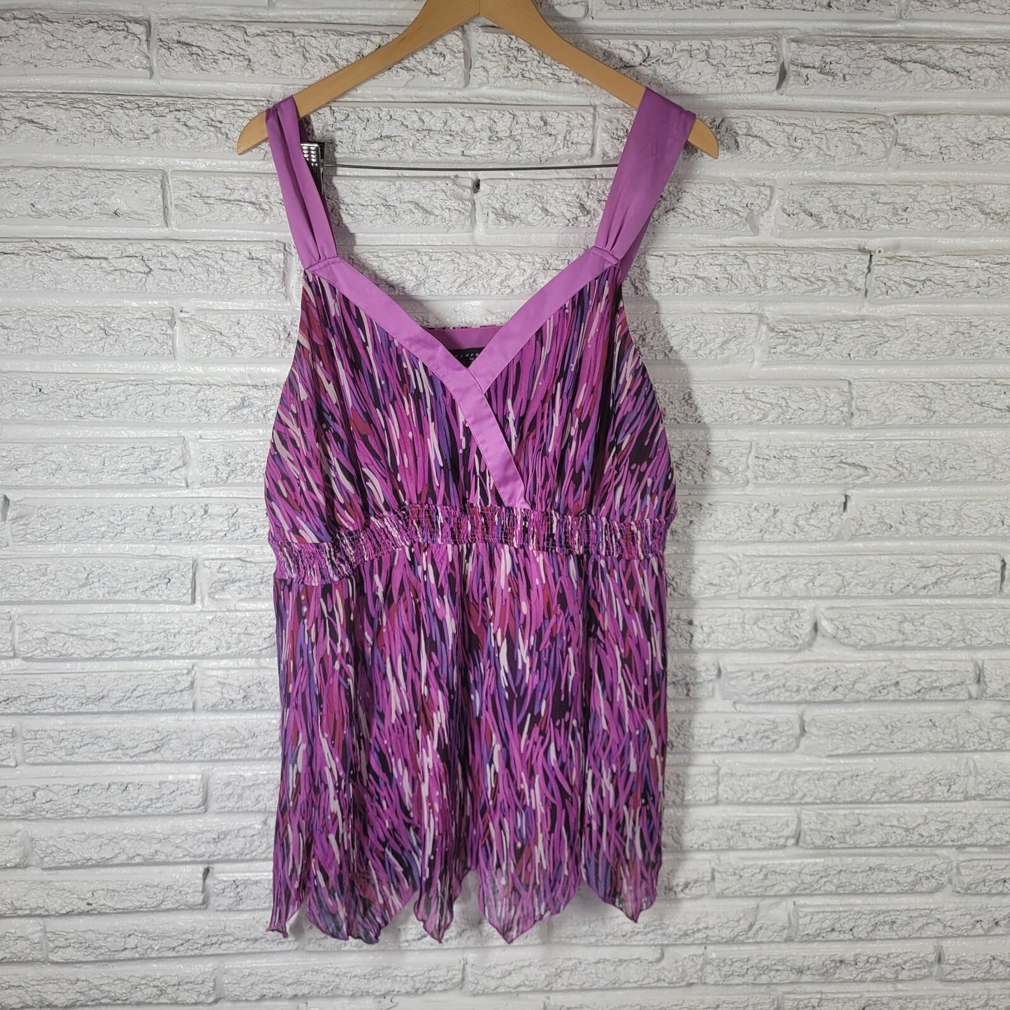 New York City Design Womens Top 22 Plus Swing Purple Watercolor Handkerchief Hem