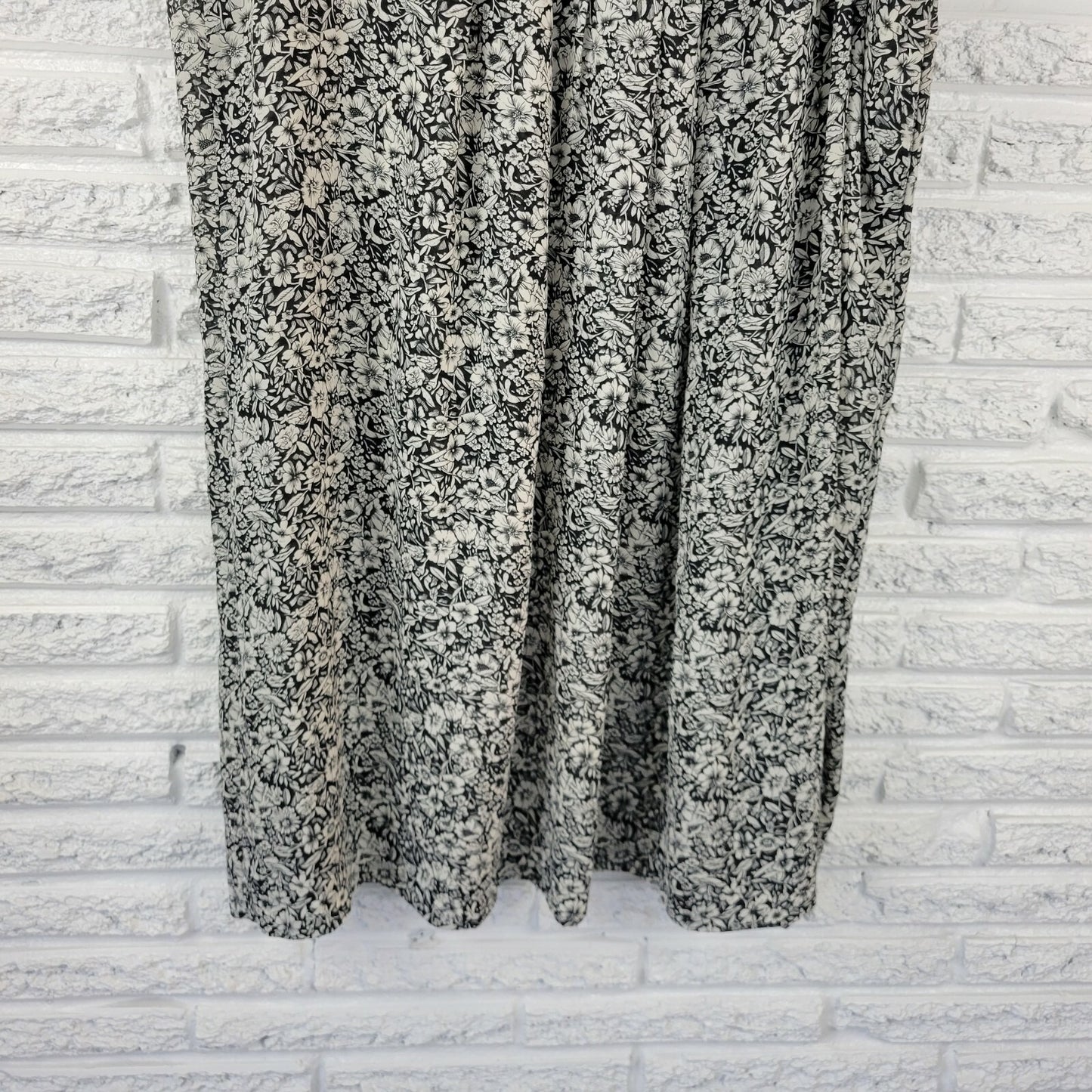 Fitting Image Womens Skirt 24 Plus Below Knee ALine Full Sheer Black Floral