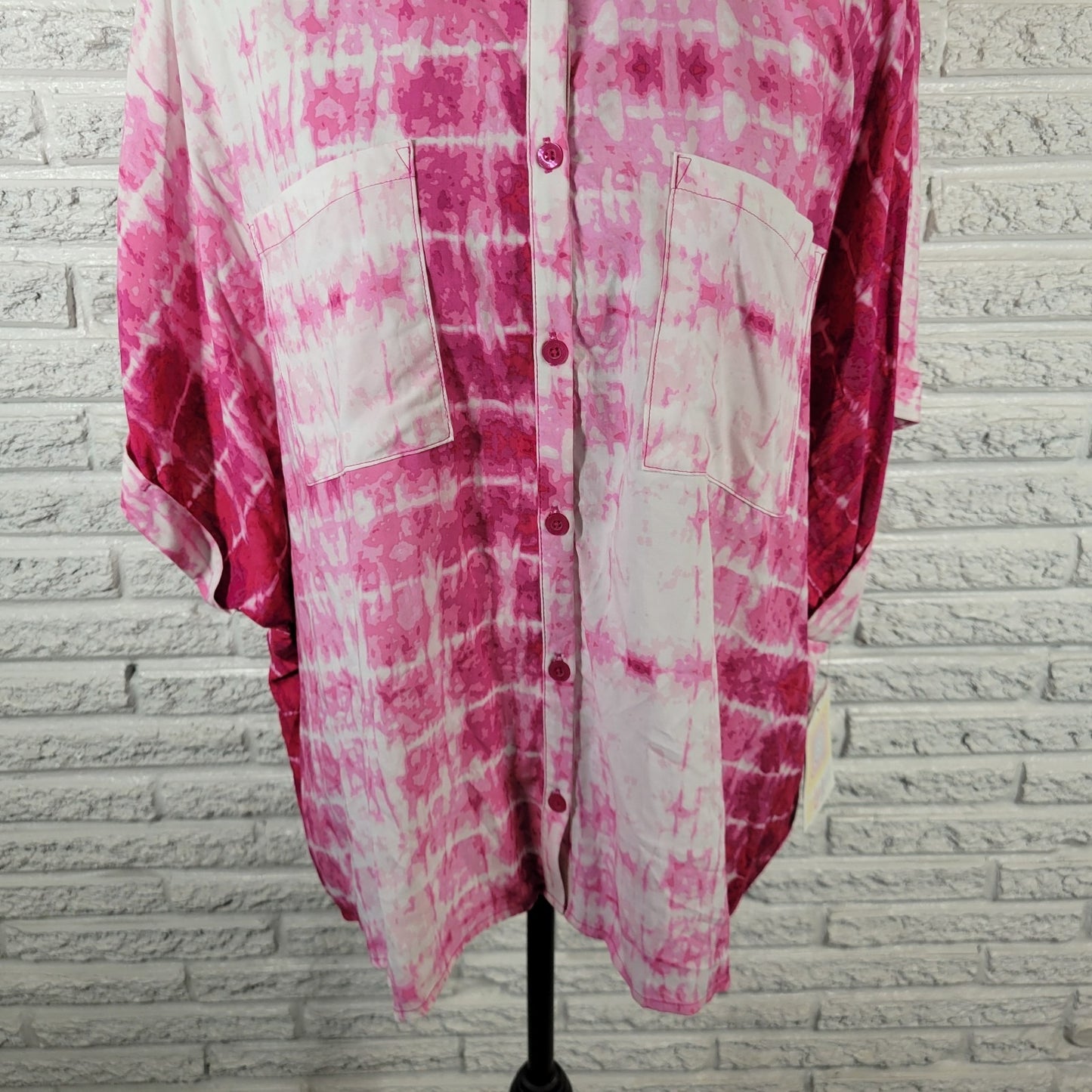 LuLaRoe Amy XL Top Blouse Pink White Tie Dye Collared Button Pockets TIE29E