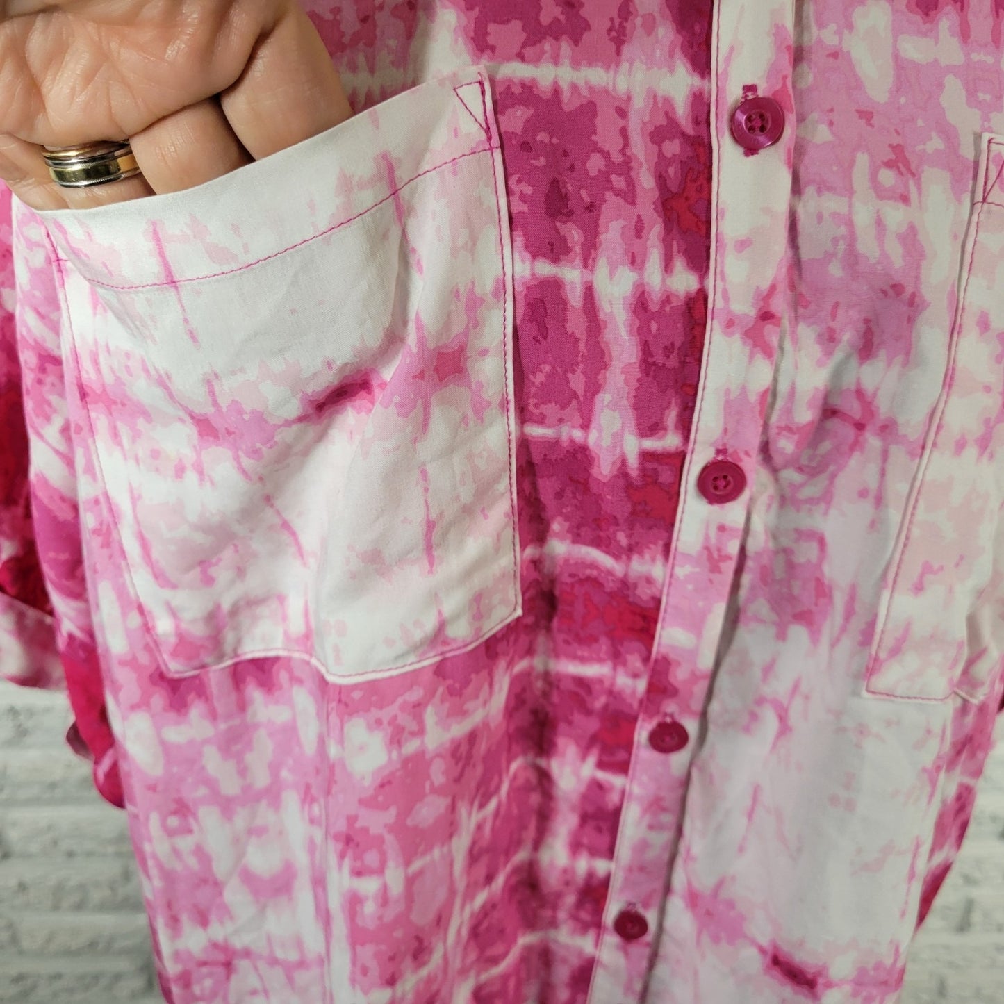 LuLaRoe Amy XL Top Blouse Pink White Tie Dye Collared Button Pockets TIE29E