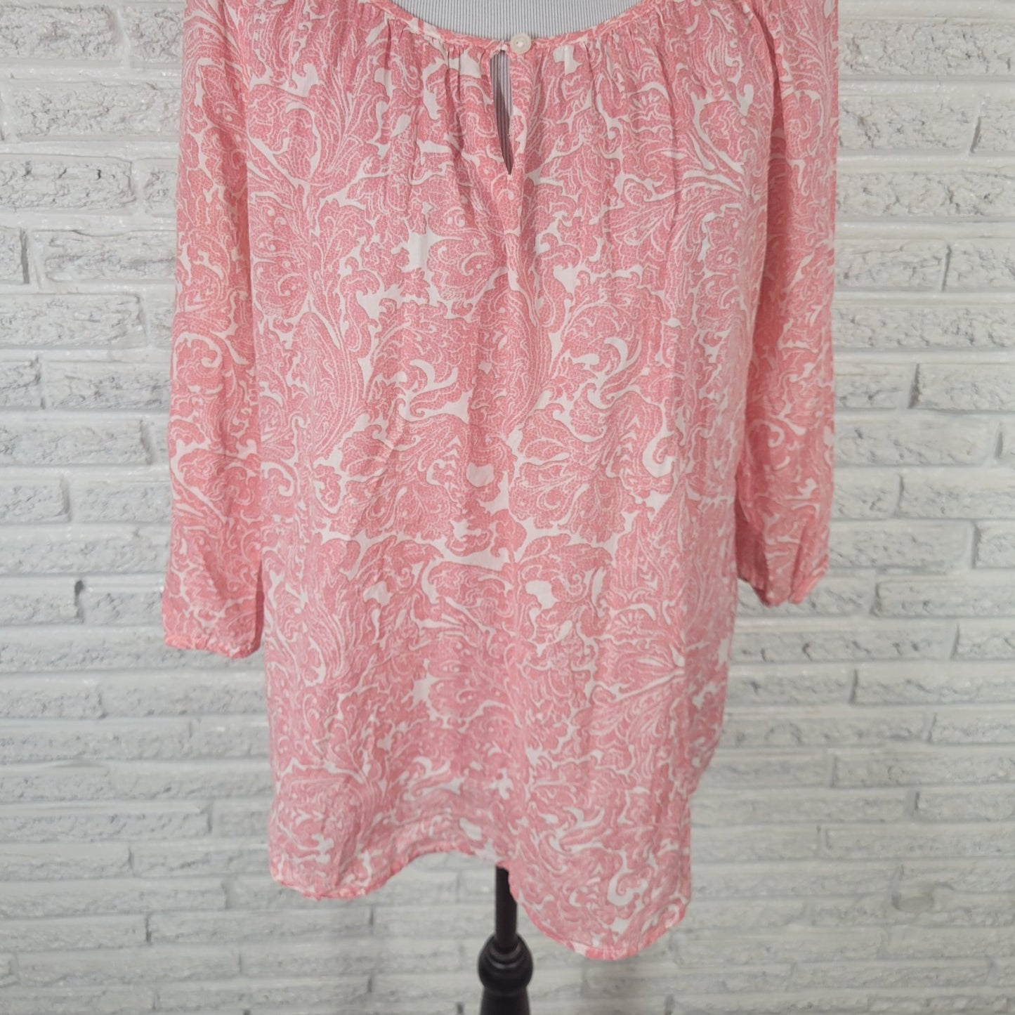 Croft Barrow Womens Top Extra Large XL 3/4 Sleeve Pink Geometric Keyhole Cotton