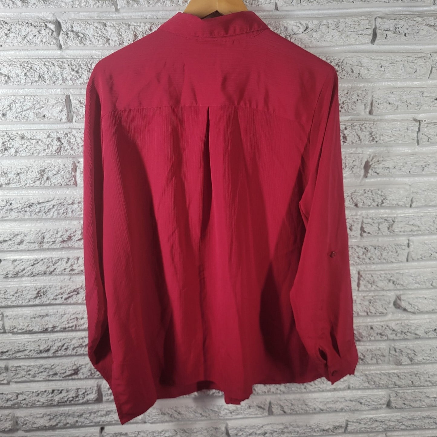 Kim Rogers Women Top 3X Plus Roll Tab Sleeve Red Pockets Lightweight Polyester