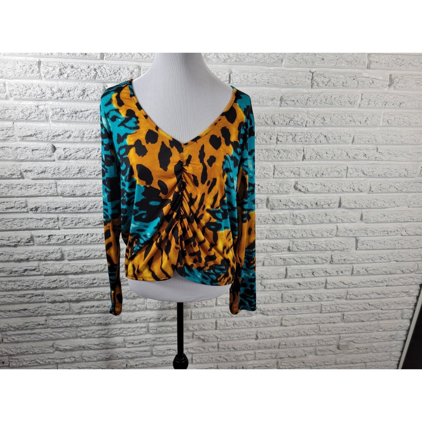 Ashley Stewart Womens Top 18 20 Plus Crop Long Sleeve Blue Animal Print Ruched