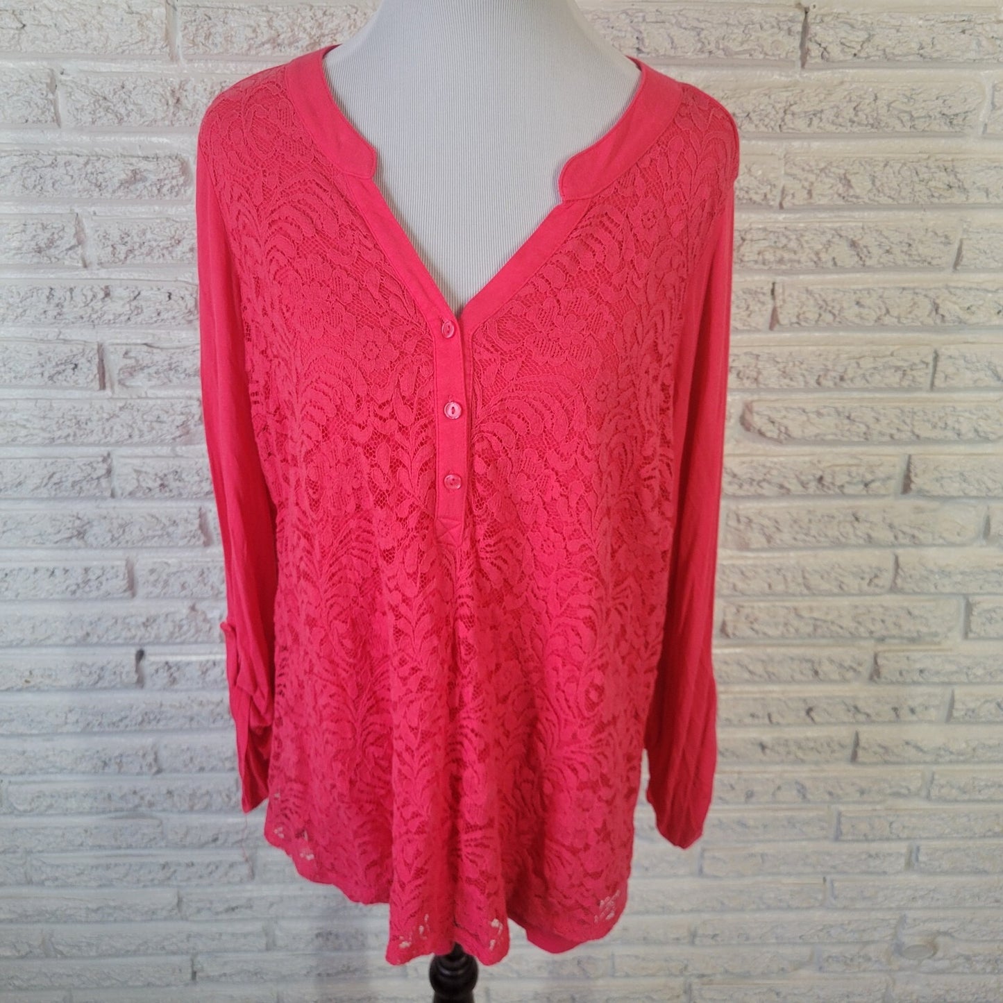 Apt 9 Womens Top 1X Plus Long  Roll Tab Sleeve Pink Lace Comfy Quarter Button