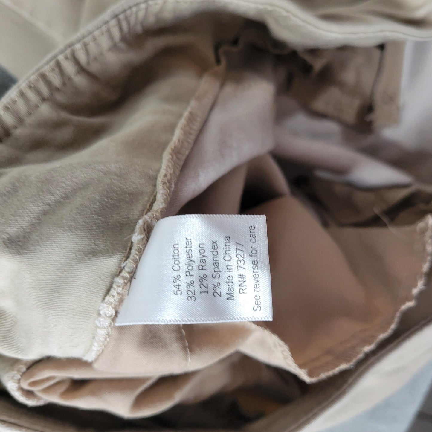 Croft Barrow Womens Pants 18W Reg Capri Efflorless Stretch Pull On Beige Comfy