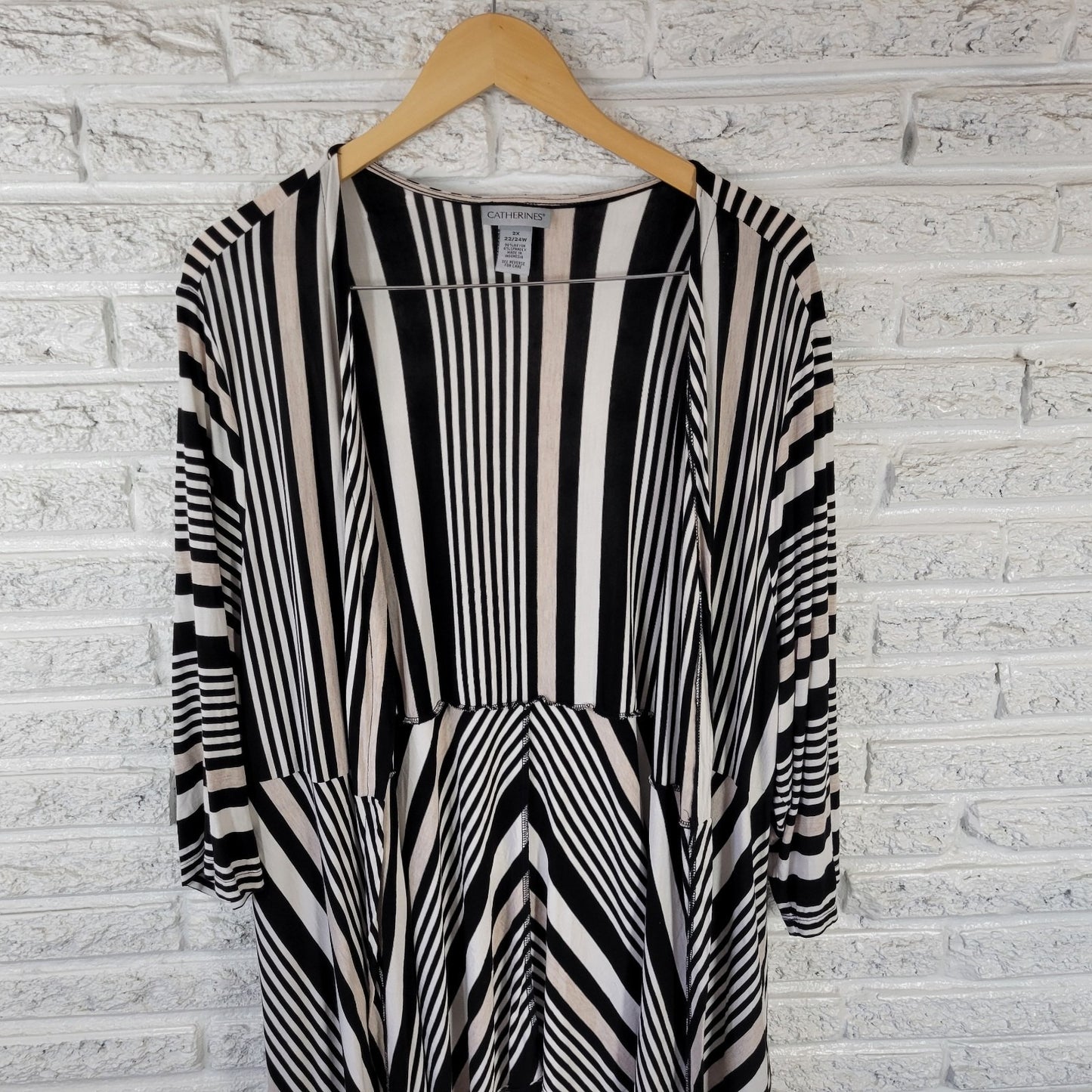 Catherines Cardigan 2X Plus Open Black White Striped Knit 3/4 Sleeve Rayon Top