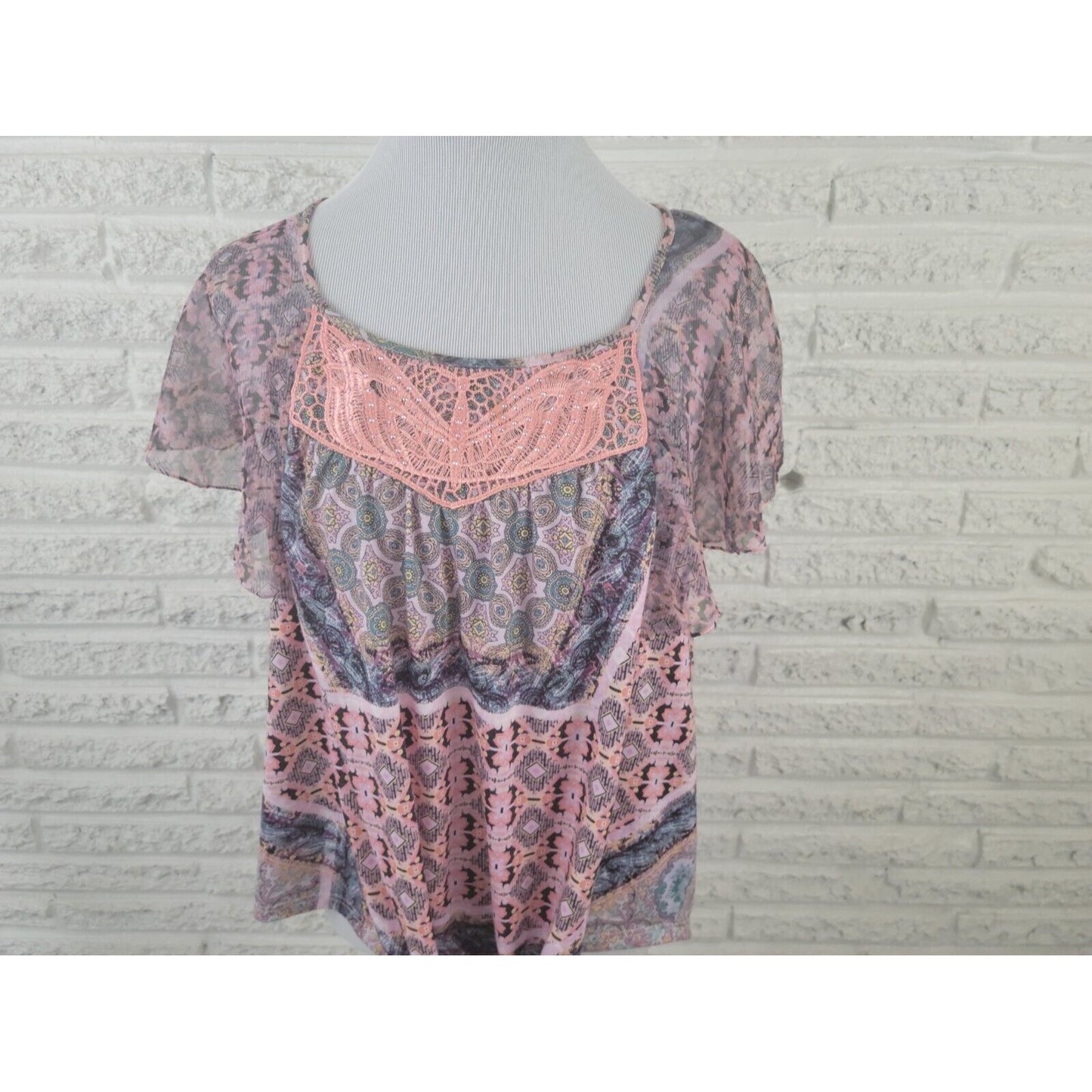 Energe World Wear Womens Top 1X Plus Sheer Flutter Sleeve Studded Crochet Pink