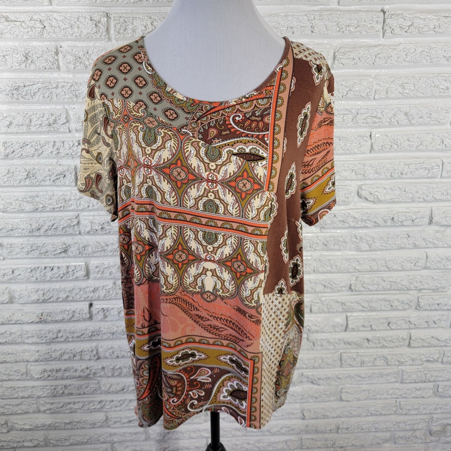 Jules Leopold Womens Top 1X Plus Short Sleeve Brown Paisley Poly Blend Casual