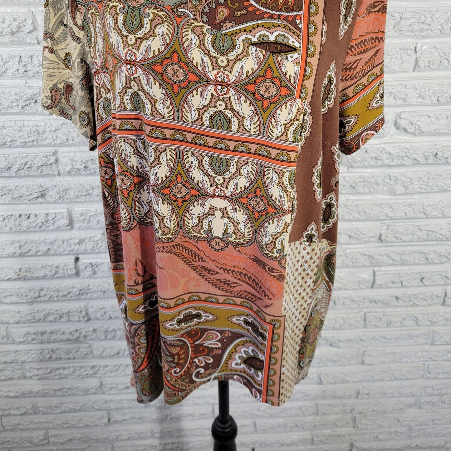 Jules Leopold Womens Top 1X Plus Short Sleeve Brown Paisley Poly Blend Casual