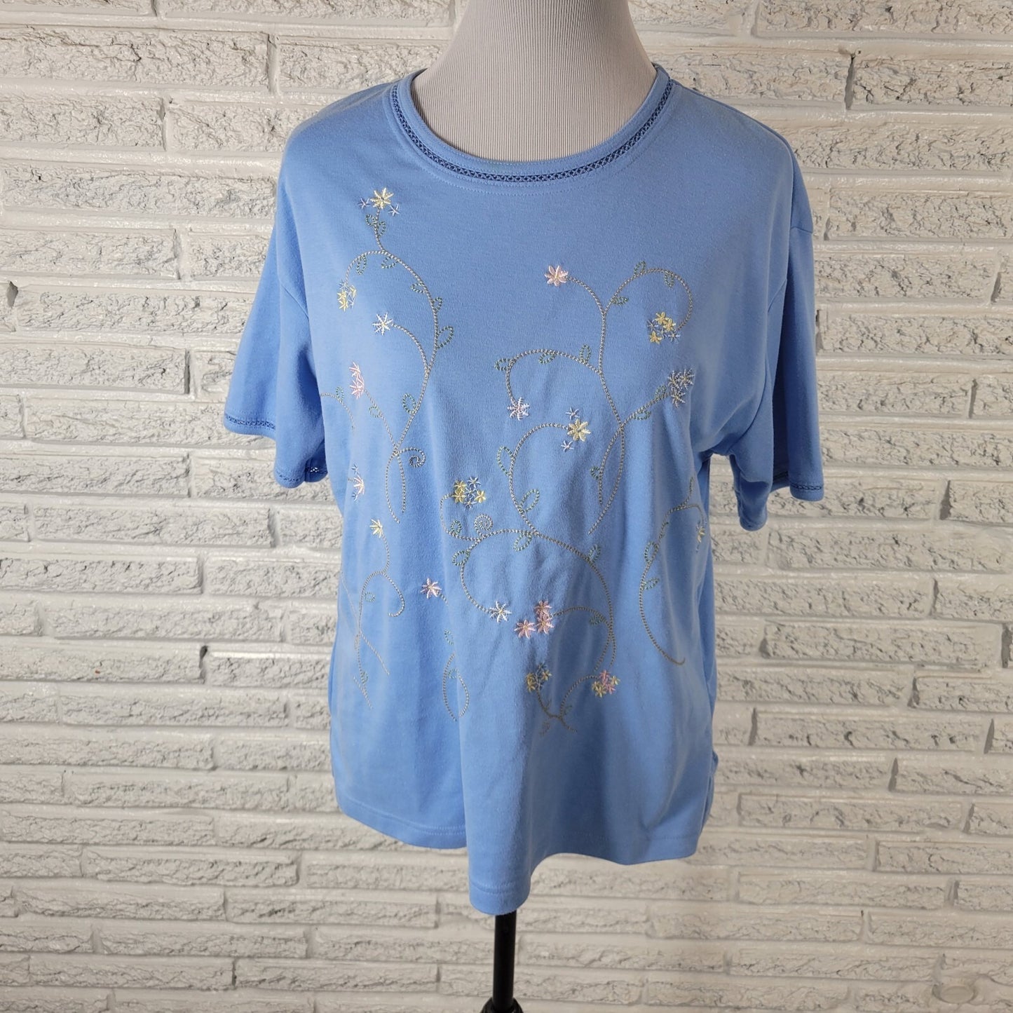 Keneth Too Womens Top Extra Large Tee XL Short Sleeve Blue Crochet Embroidered