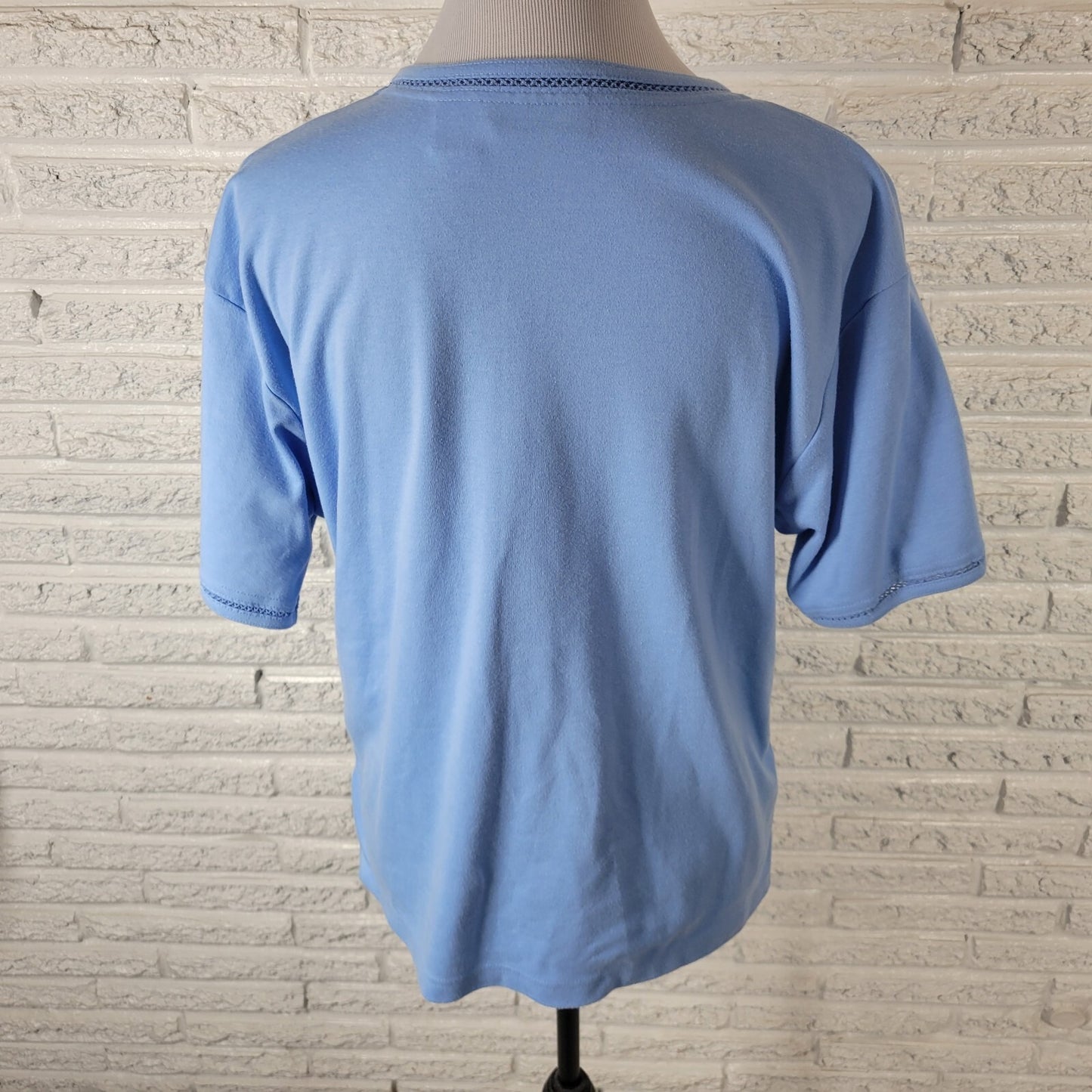 Keneth Too Womens Top Extra Large Tee XL Short Sleeve Blue Crochet Embroidered