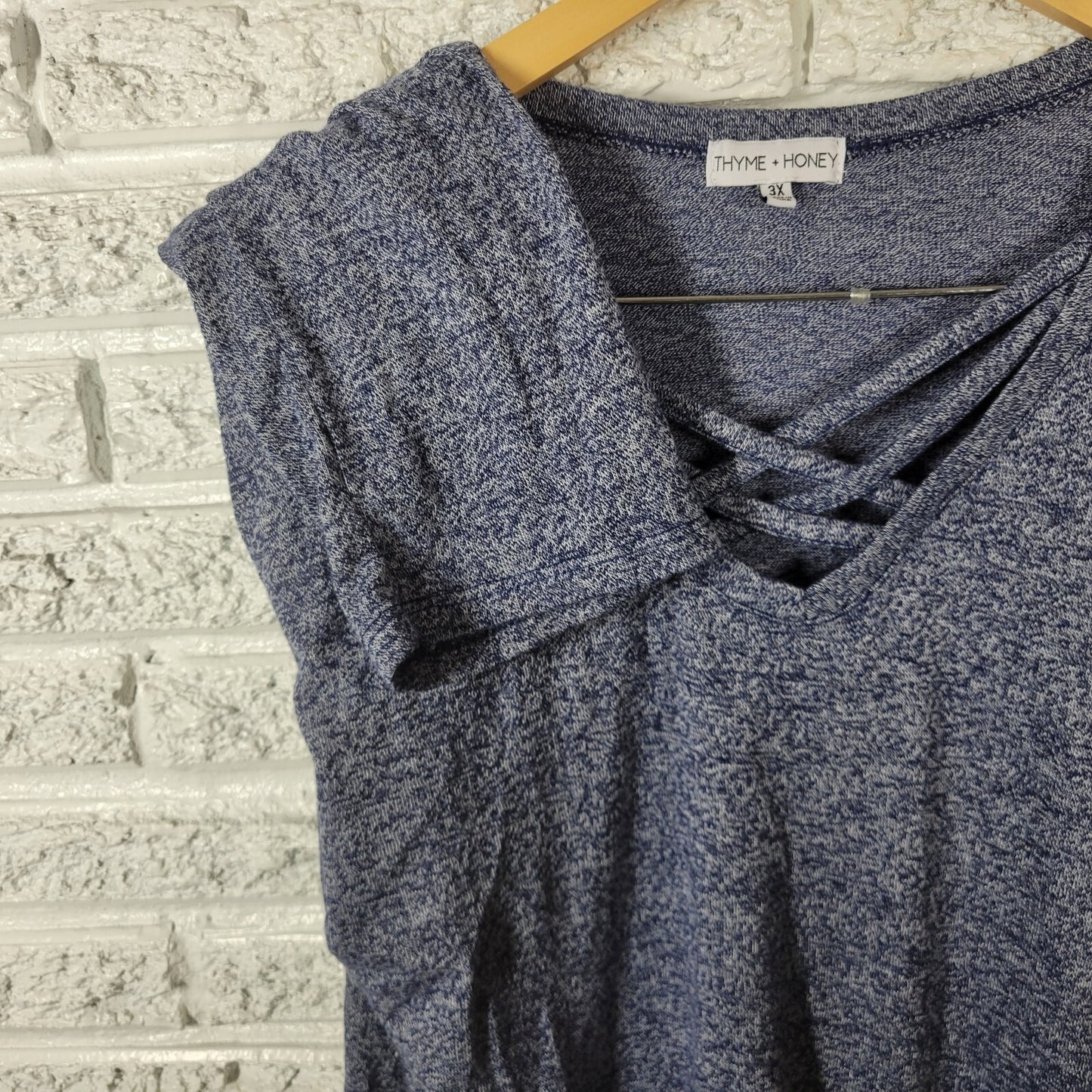 Thyme Honey Women Top 3X Plus Knit Blue Heather Lightweight Keyhole Soft Comfy