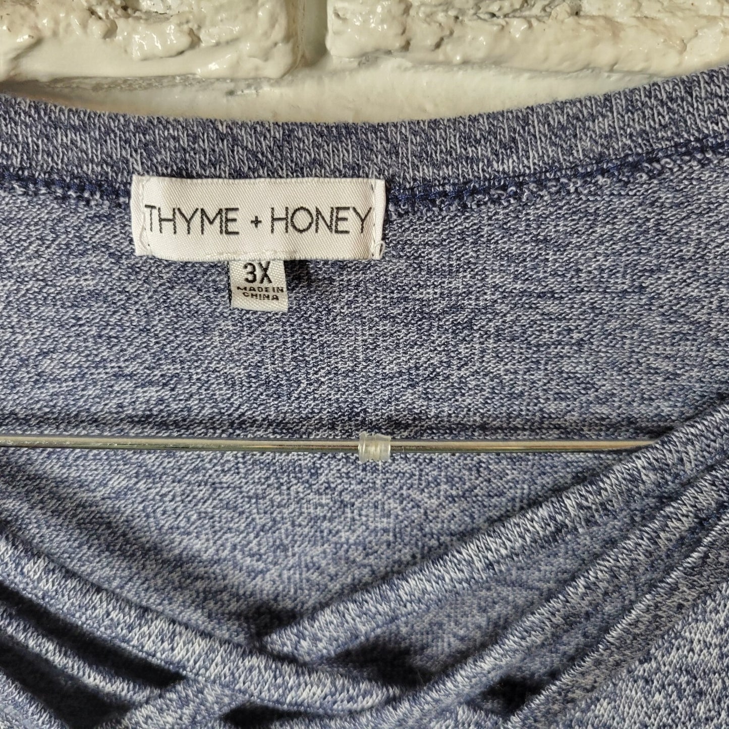Thyme Honey Women Top 3X Plus Knit Blue Heather Lightweight Keyhole Soft Comfy