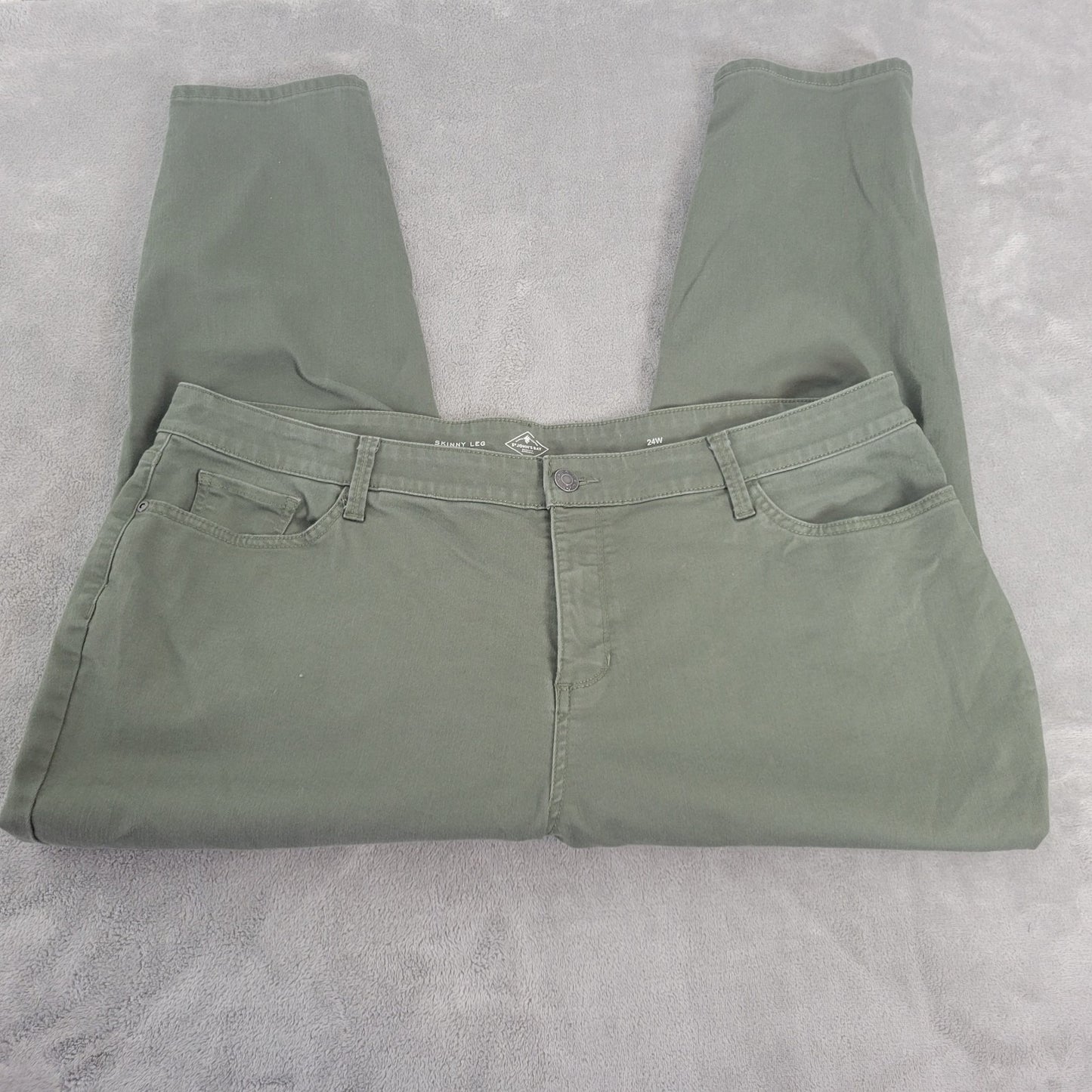 St Johns Bay Womens Jeans 24W Plus Cropped Skinny Leg Green Denim Zip Fly Comfy