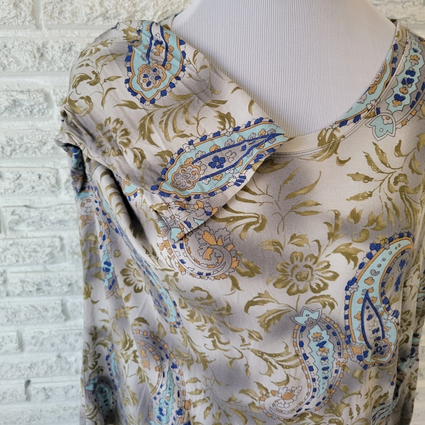 Caribbean Joe Womens Top Extra Large XL 3/4 Sleeve Blue Green Paisley Comfy