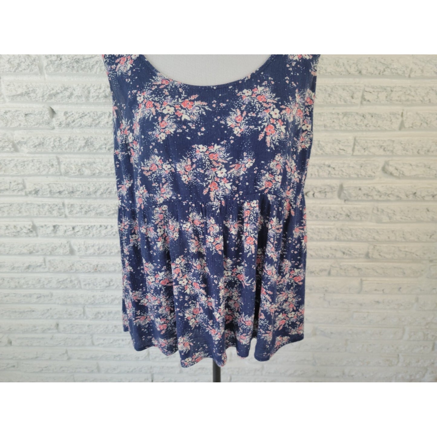 Torrid Womens Top 0 0X Plus Tank Keyhole Back Crochet Casual Blue Floral Rayon