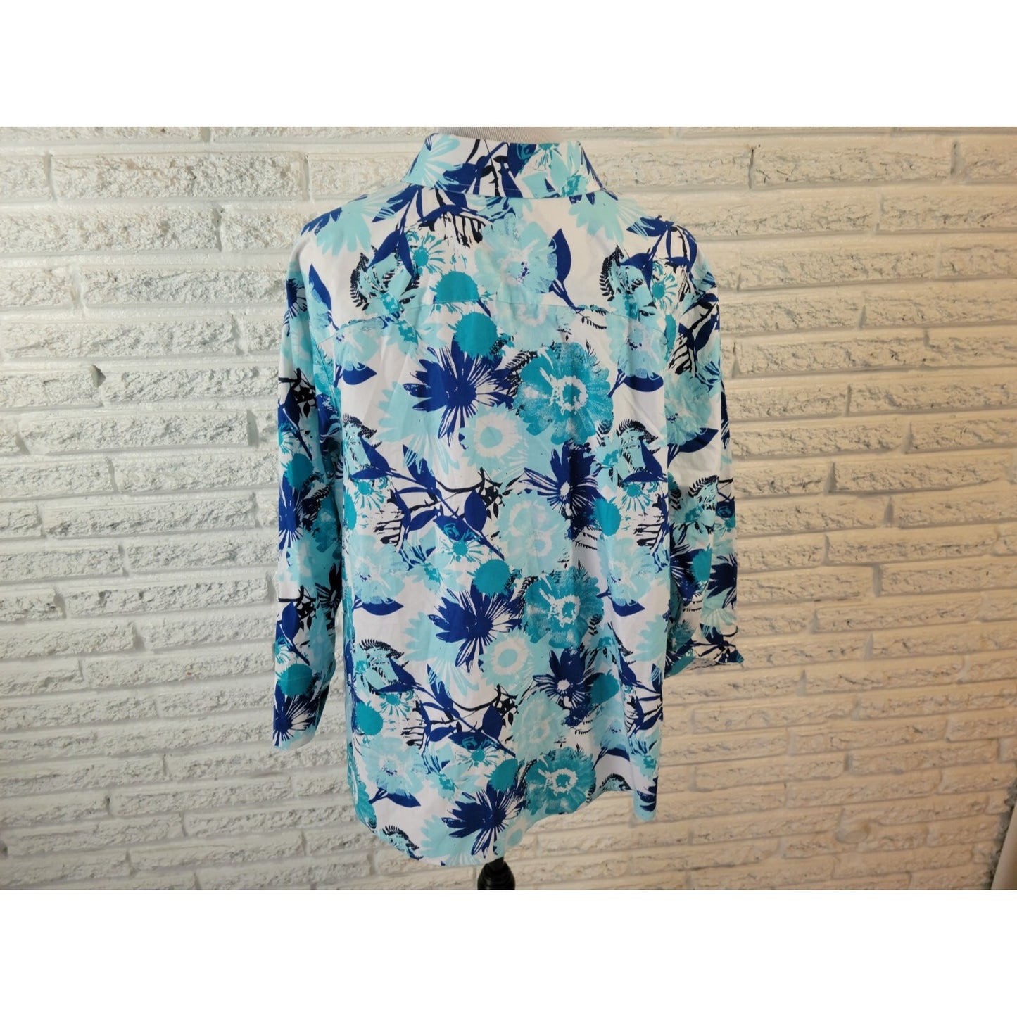 Westbound Womens Top 20W Plus Collar Button Up Blue Floral Wrinkle Free Cotton
