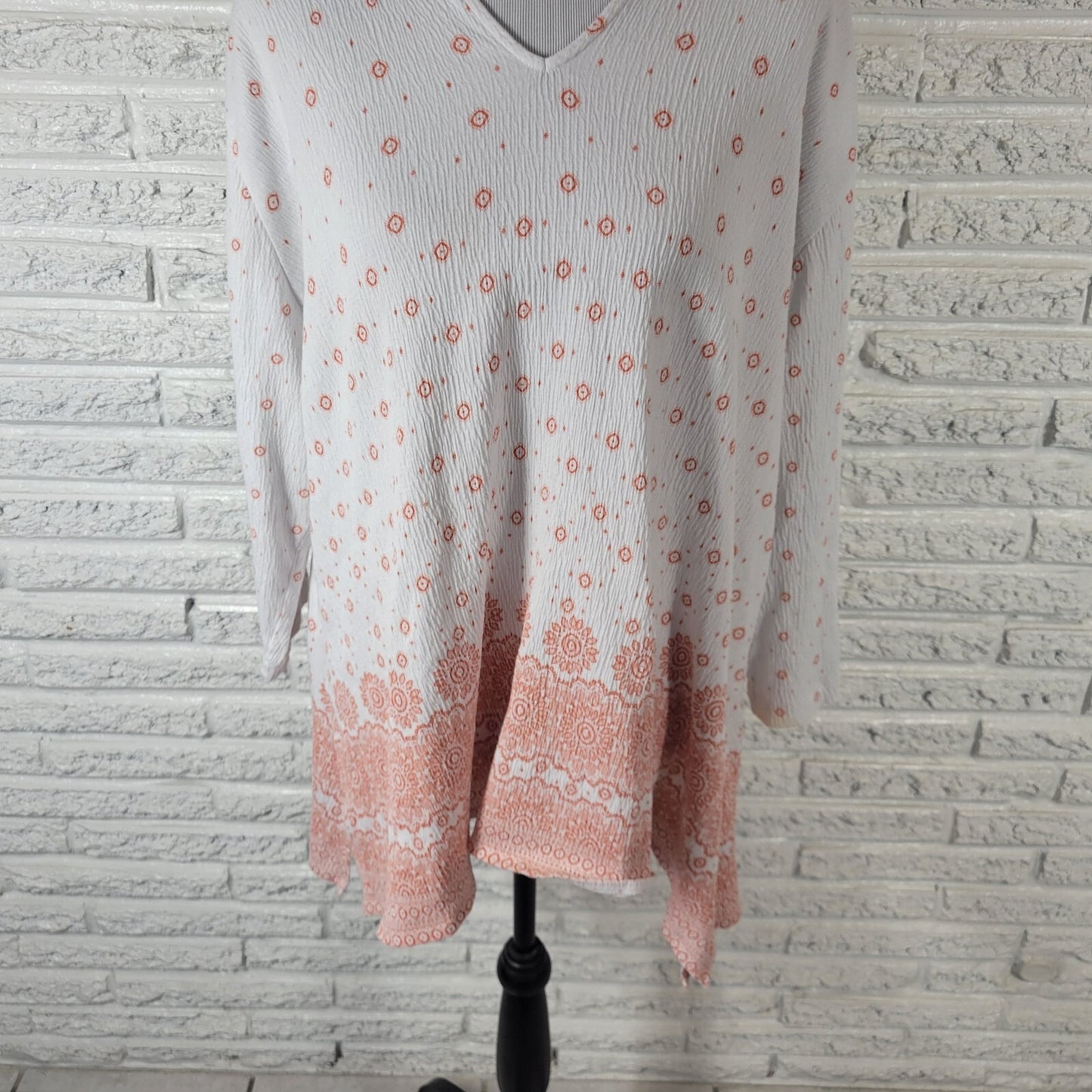 Blue Mountain Women's Plus Size 2X Top Orange Geometric V-Neck 3/4 Sleeve