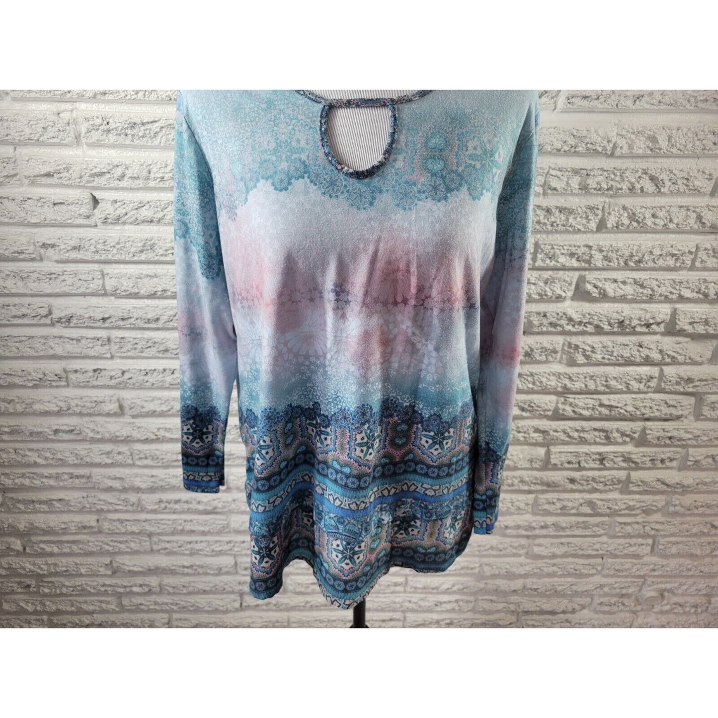 Live Let Live Women Top Extra Large Long Sleeve Blue Geometric Keyhole Casual