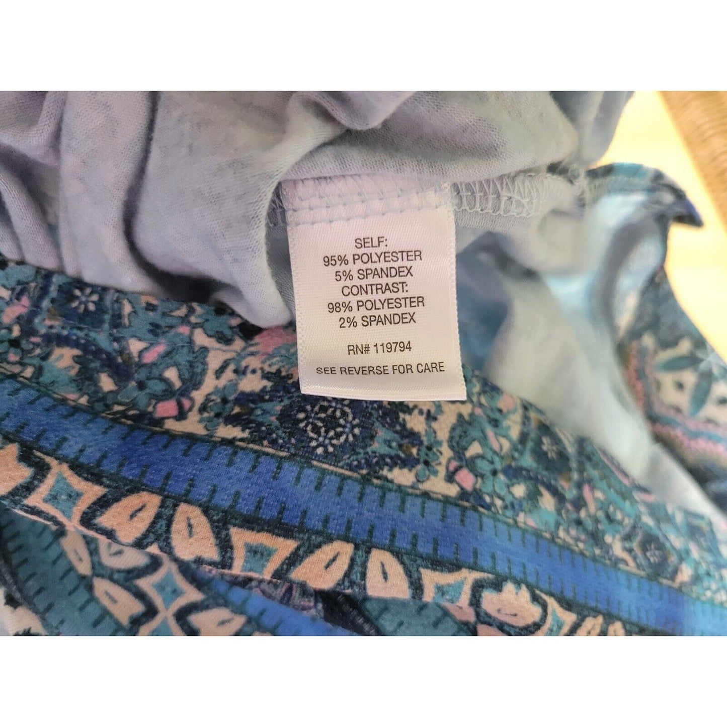 Live Let Live Women Top Extra Large Long Sleeve Blue Geometric Keyhole Casual