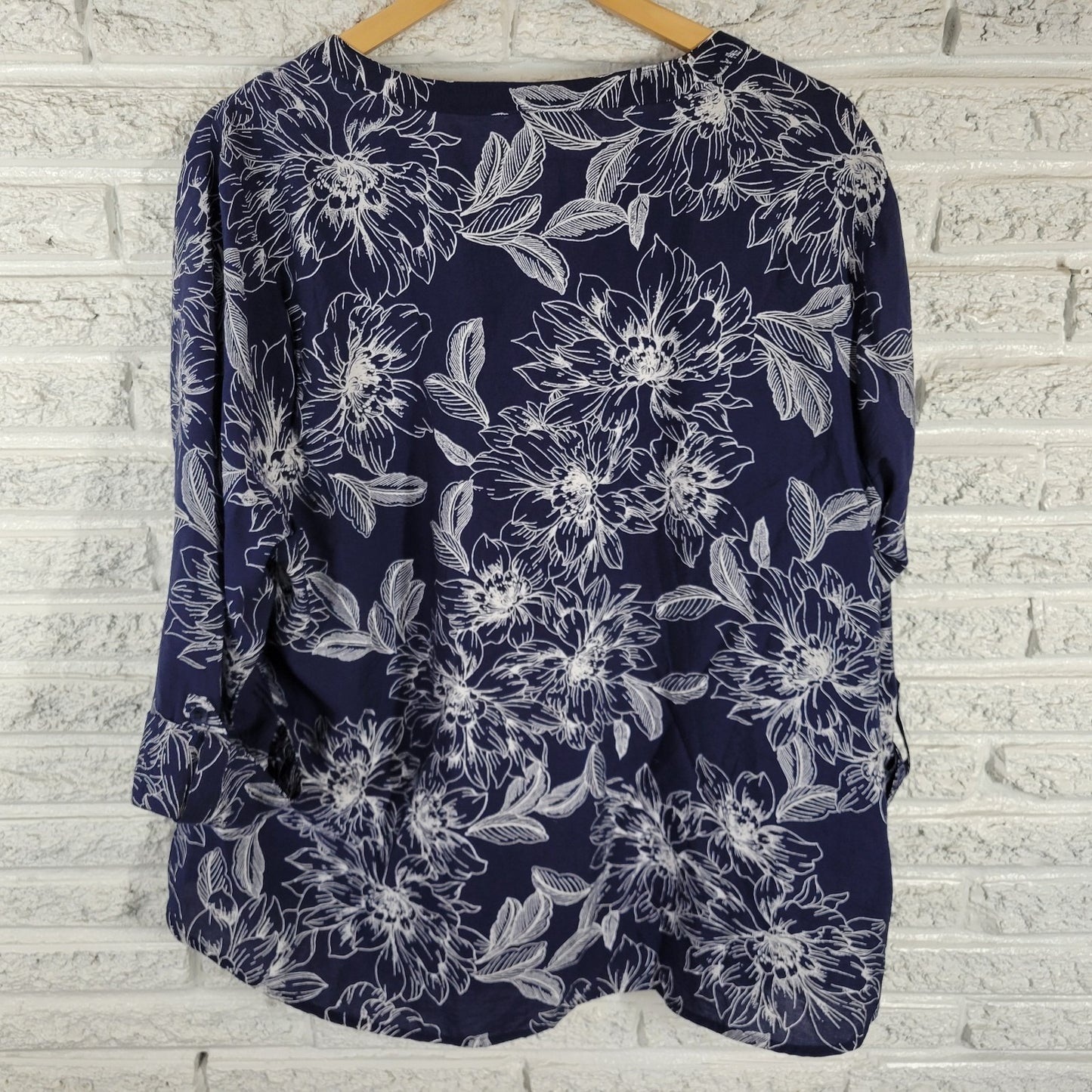 Sara Michelle Womens Plus Size 3X Blue White Floral Top Blouse 3/4 Sleeve Button