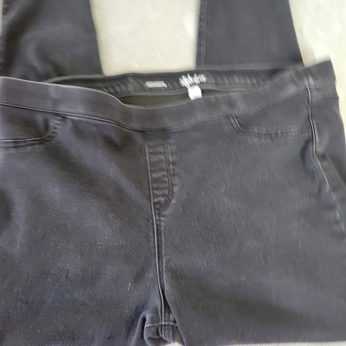Style & Co 2XL Plus Size Black Jeans Jeggings Cropped Elastic Waist Stretch