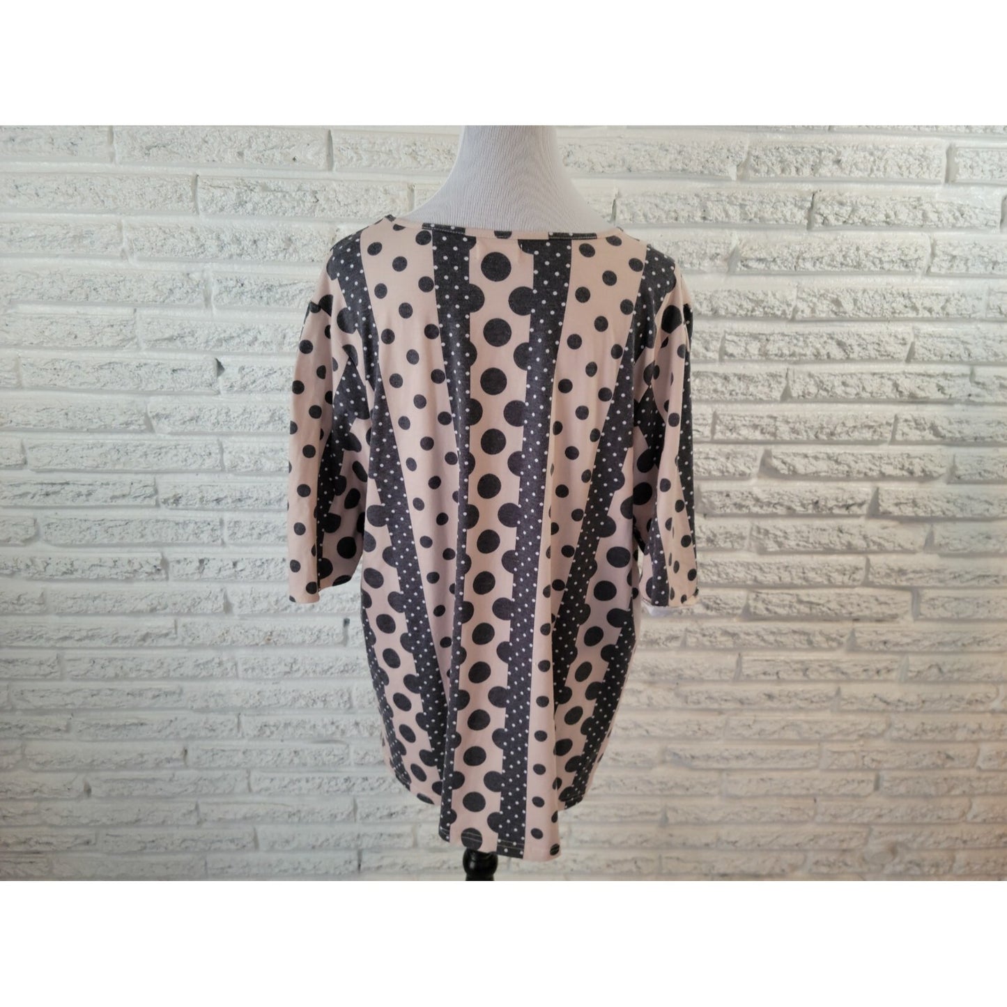 Southern Stitch 2XL Plus Size Top Beige Geometric V-Neck Short Sleeve Stretch