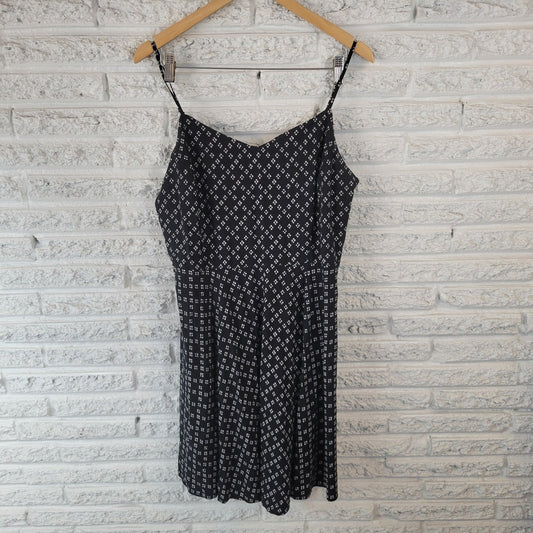 Old Navy Womens Dress XL Tall Slip Mini Black White Geometric Flirty Zip Casual