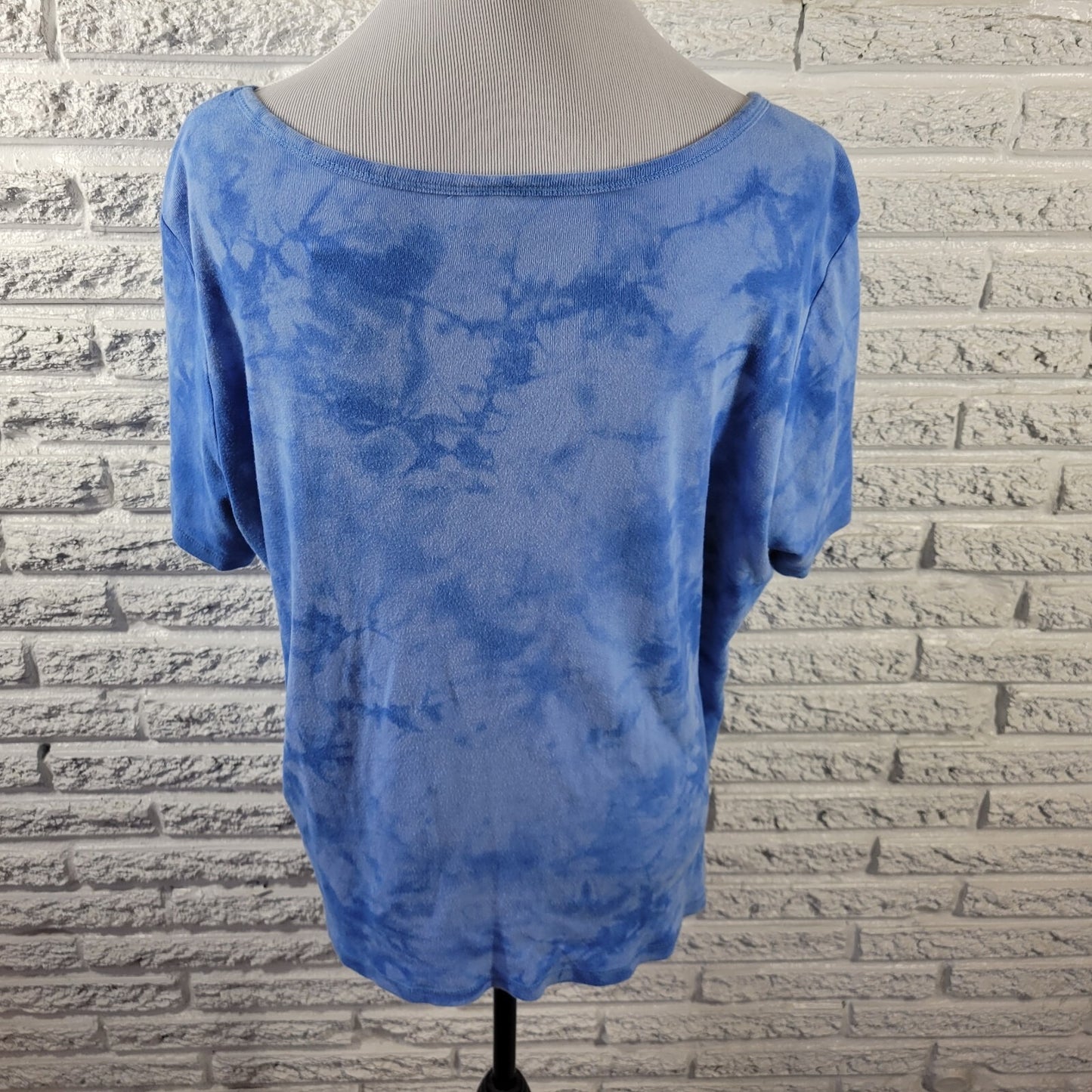 Avenue Womens Top 18 20 Plus Tee Short Sleeve Blue Tie Dye Studded Comfy Cotton