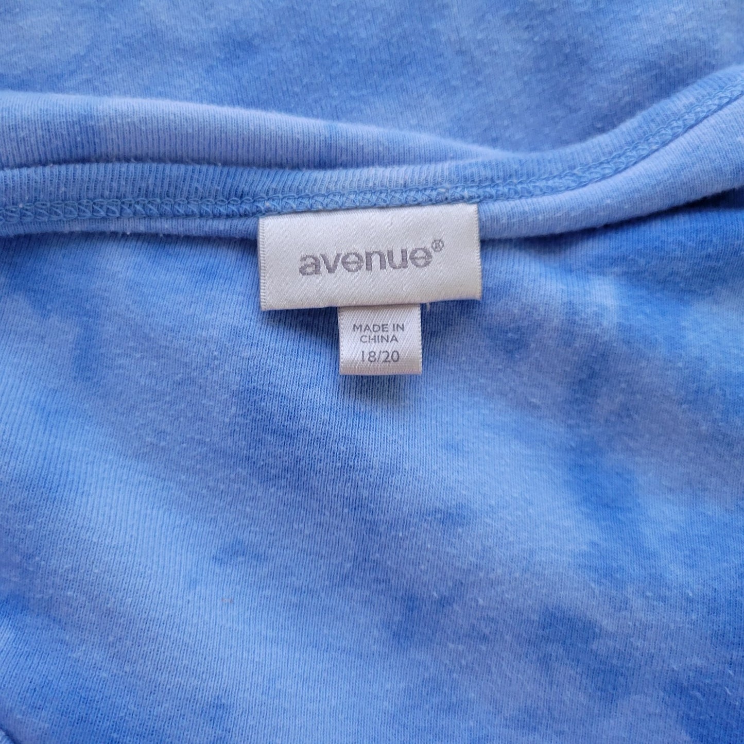 Avenue Womens Top 18 20 Plus Tee Short Sleeve Blue Tie Dye Studded Comfy Cotton