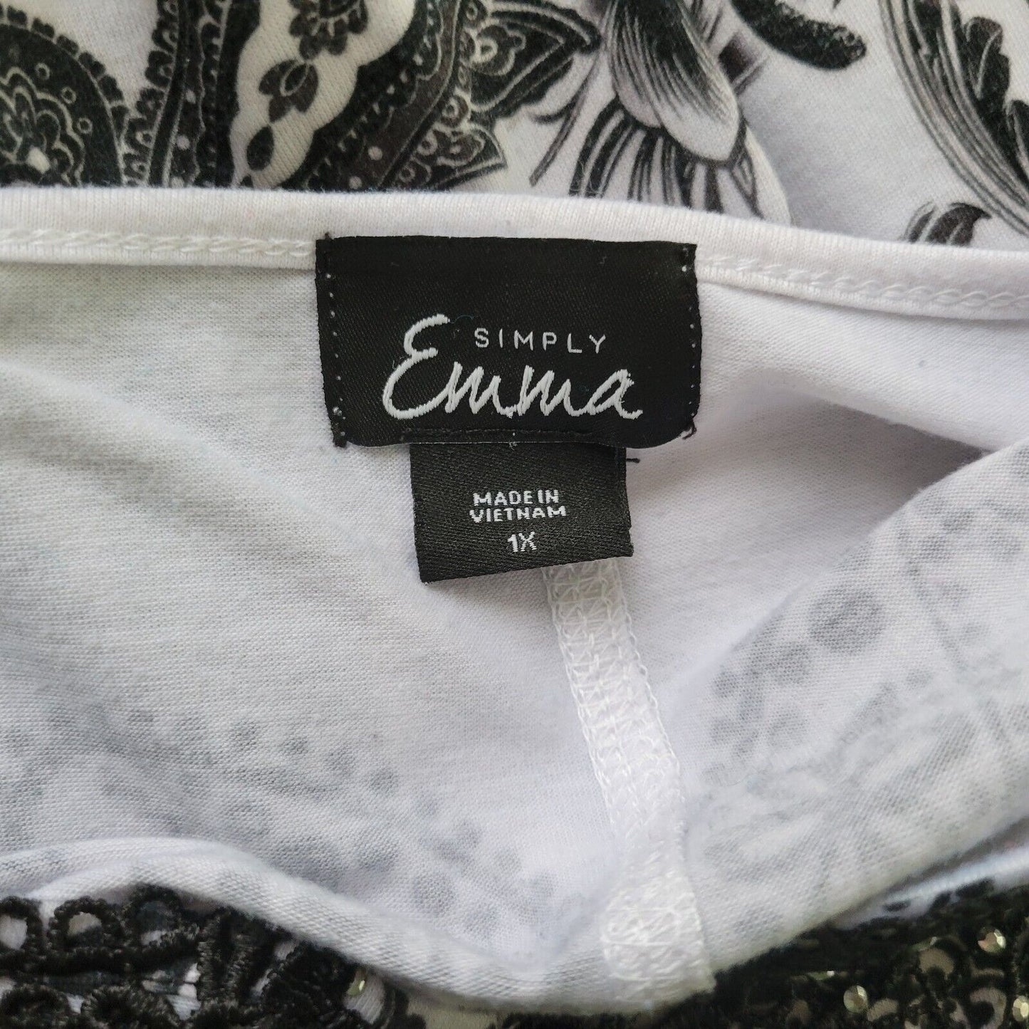 Simply Emma Womens Top 1X Plus Black Paisley Lace Trim Asymmetric Studded Comfy