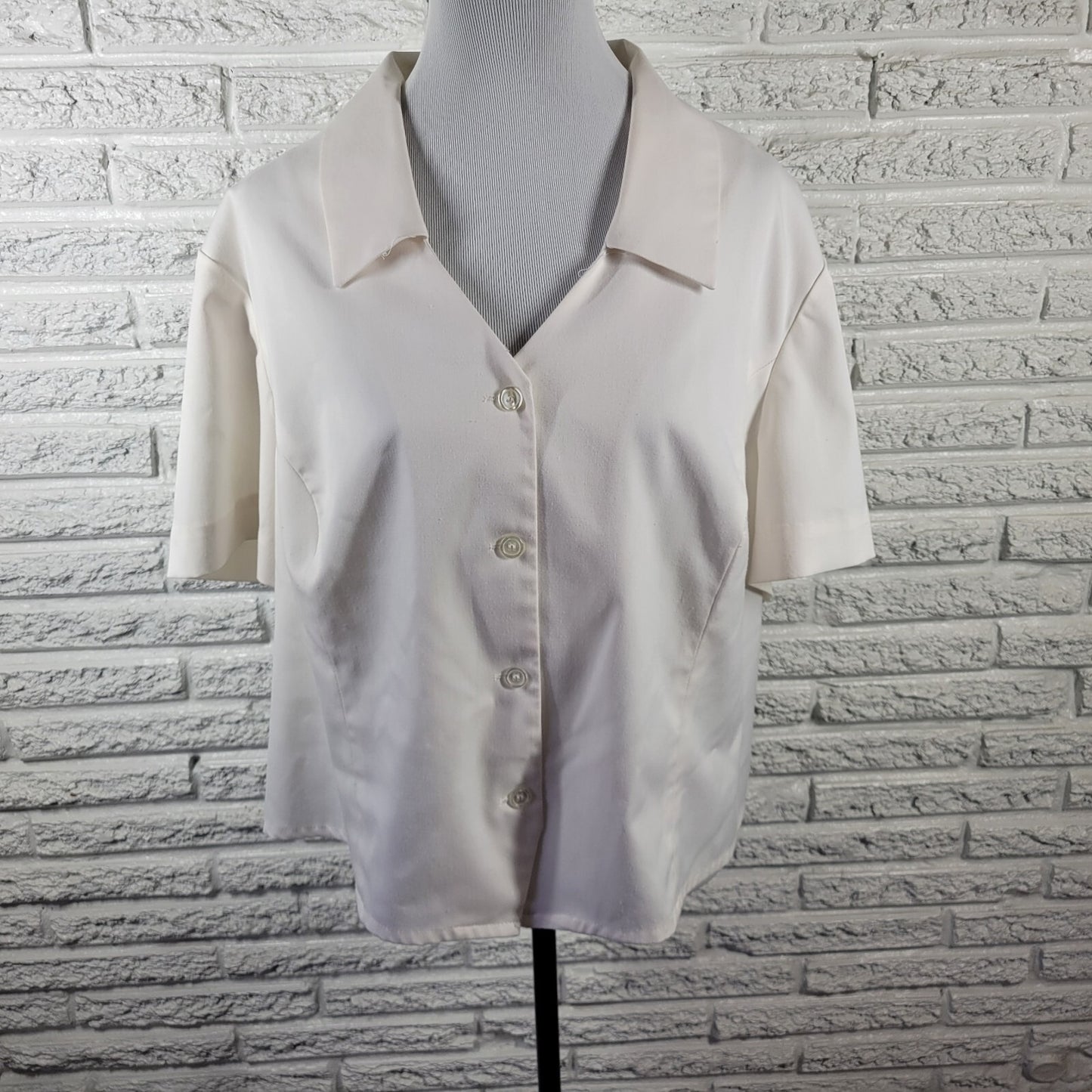 Joan Leslie Womens Top 24W Plus Short Sleeve White Poly Blend Lightweight Collar