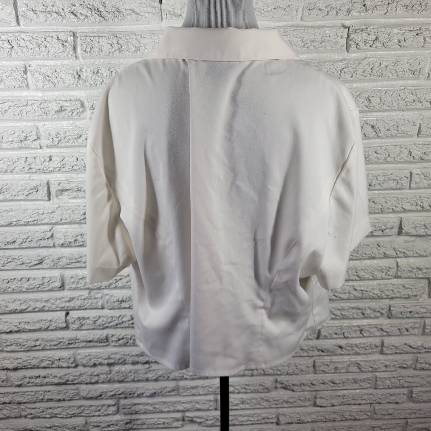 Joan Leslie Womens Top 24W Plus Short Sleeve White Poly Blend Lightweight Collar