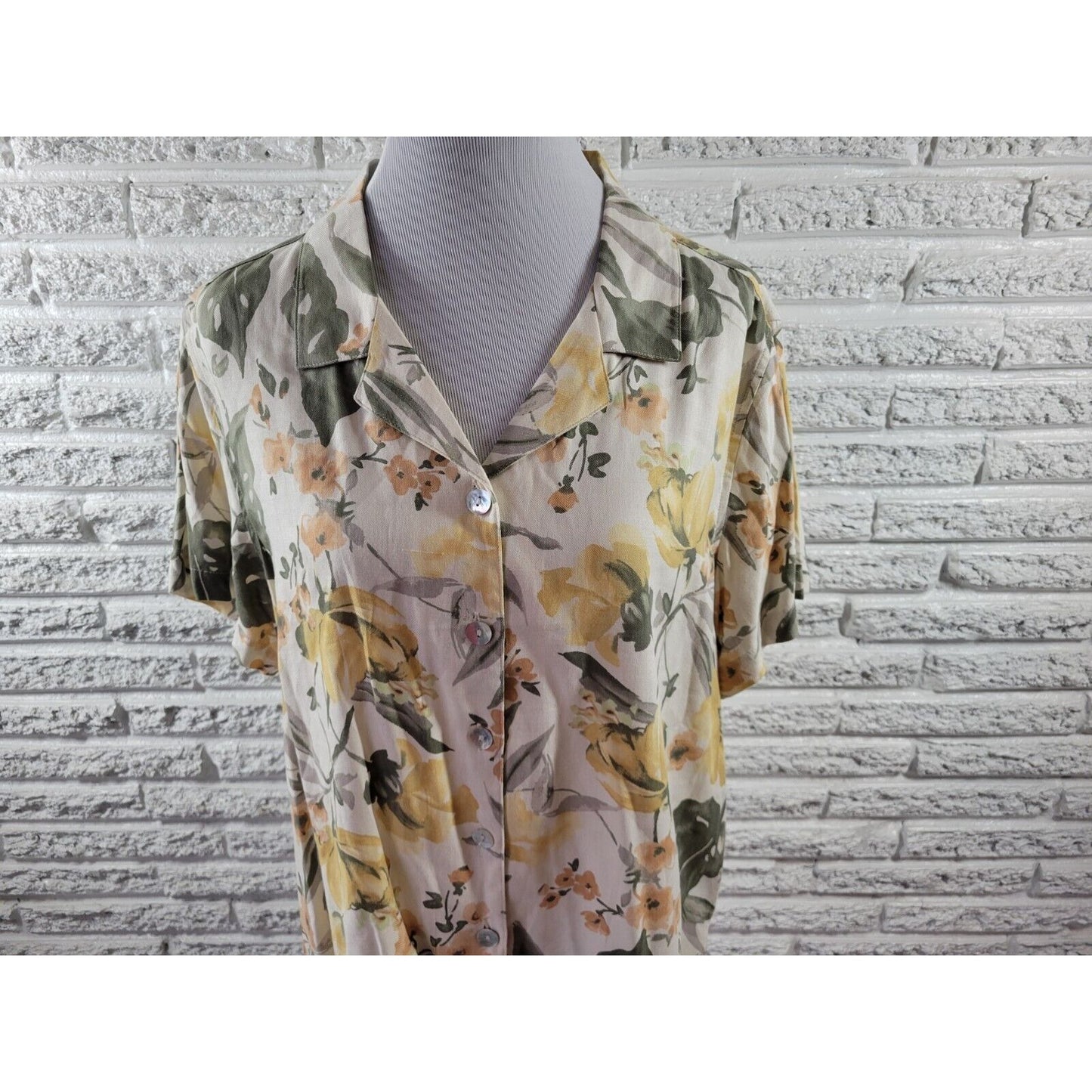 Caribbean Joe Womens Top Extra Large Short Sleeve Collar Yellow Floral Casual