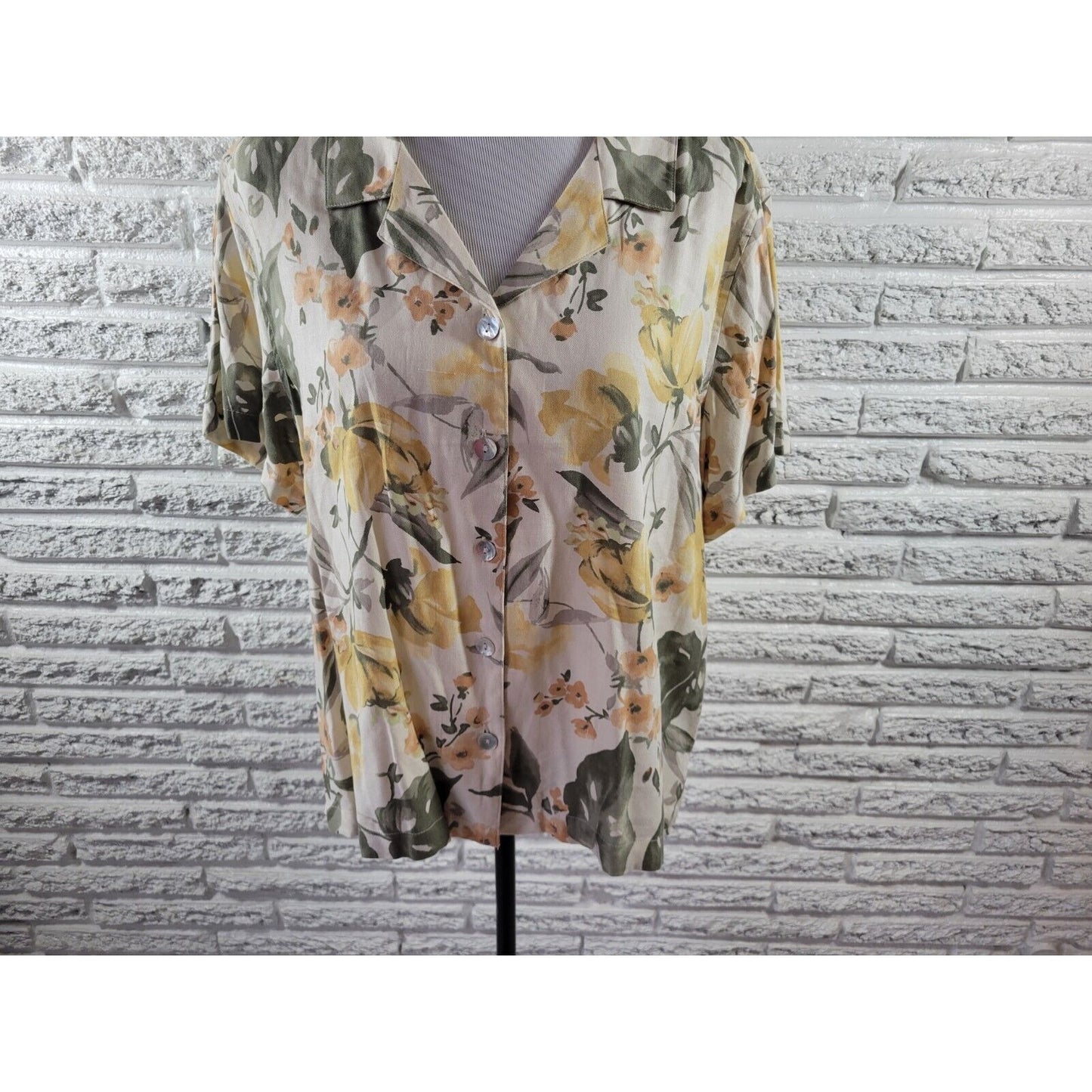 Caribbean Joe Womens Top Extra Large Short Sleeve Collar Yellow Floral Casual