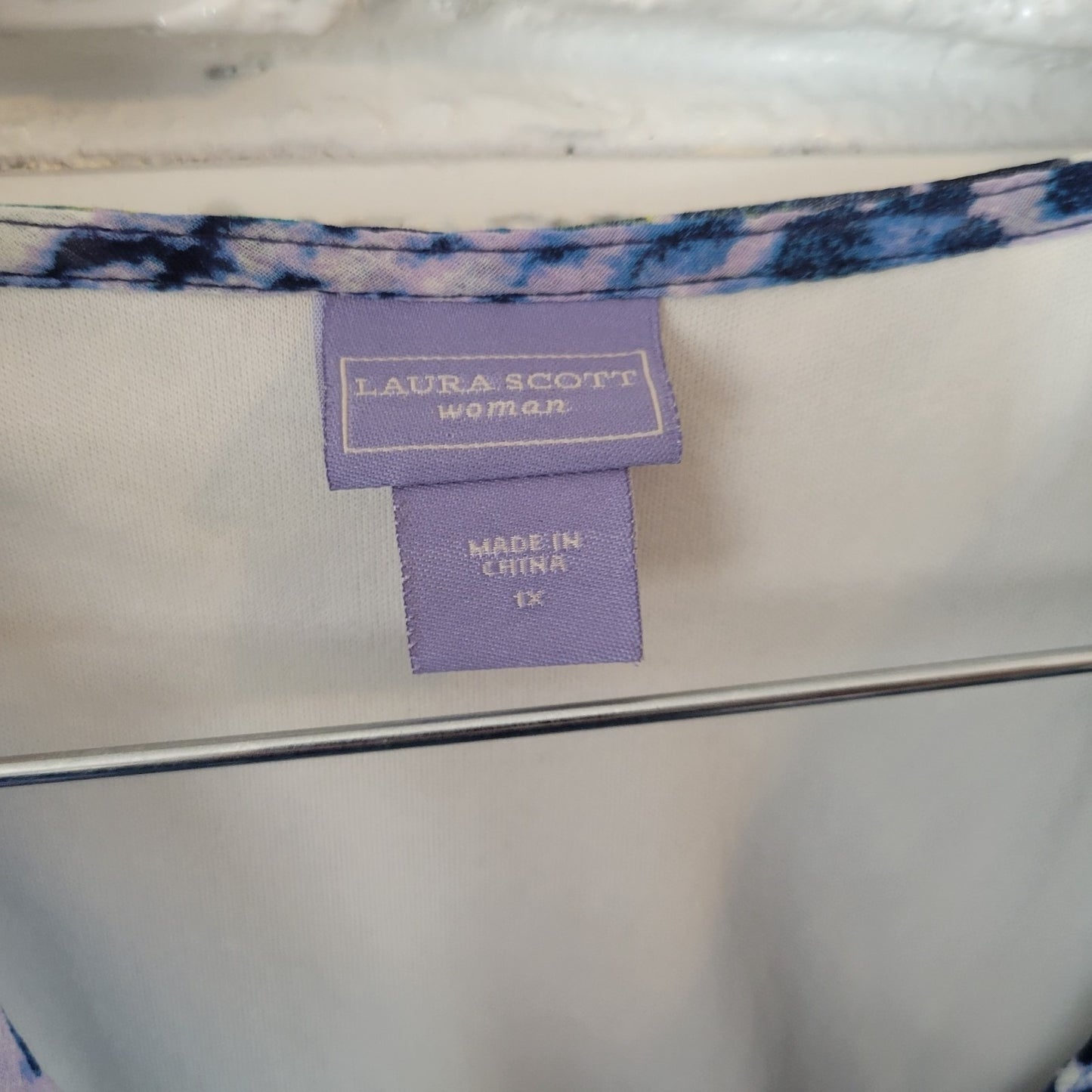 Laura Scott Womens Top 1X Plus Sleeveless Drape Neck Blue Lavender Animal Print