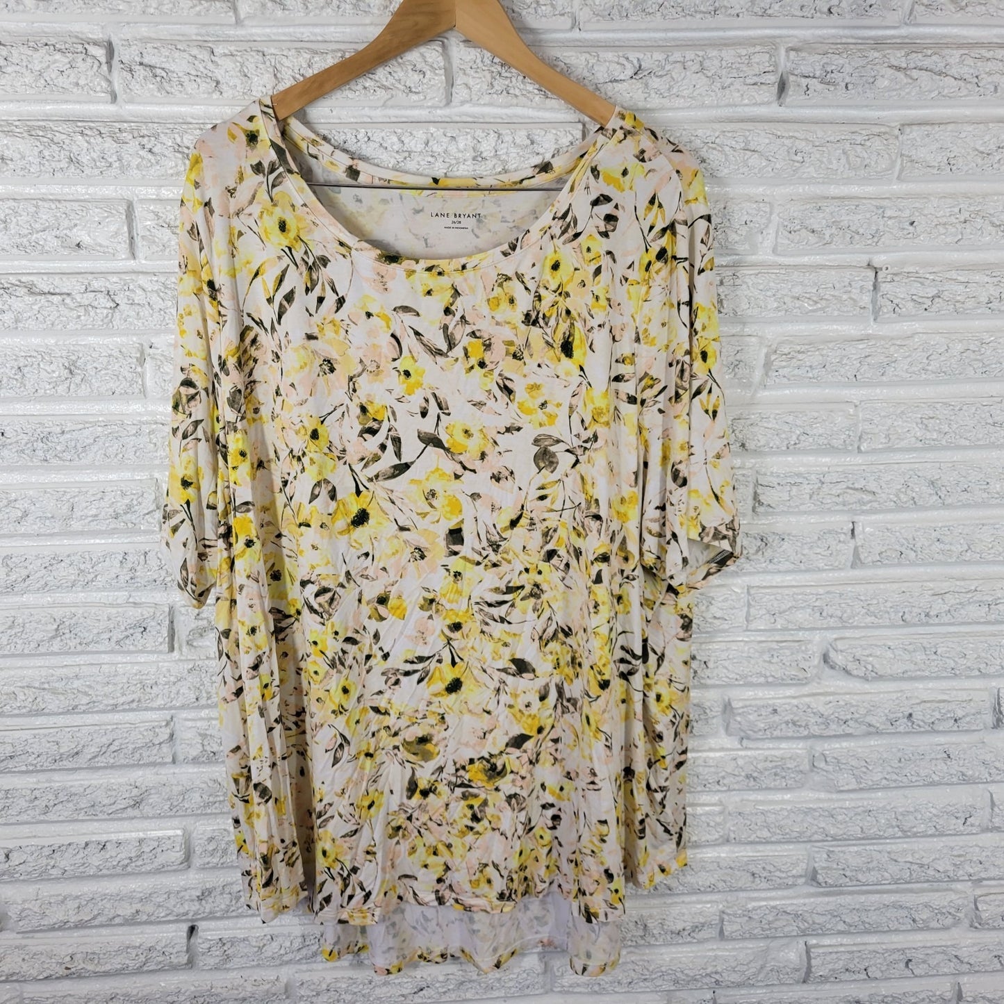 Lane Bryant Womens Top 26 28 Plus Tunic Yellow Floral Rayon Spandex Casual Knit