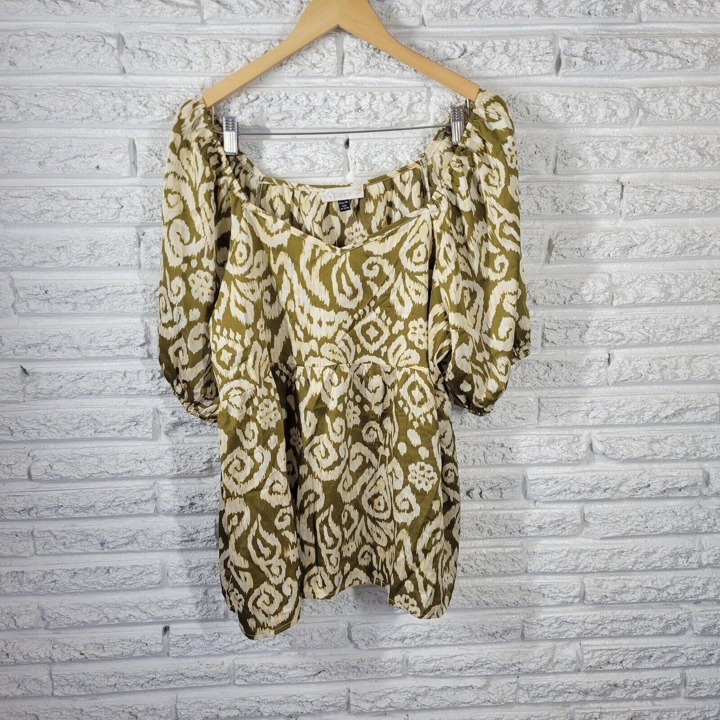 Suzanne Betro Weekend Womens Top 1XL Plus Puff Sleeve Gold Lightweight Abstract