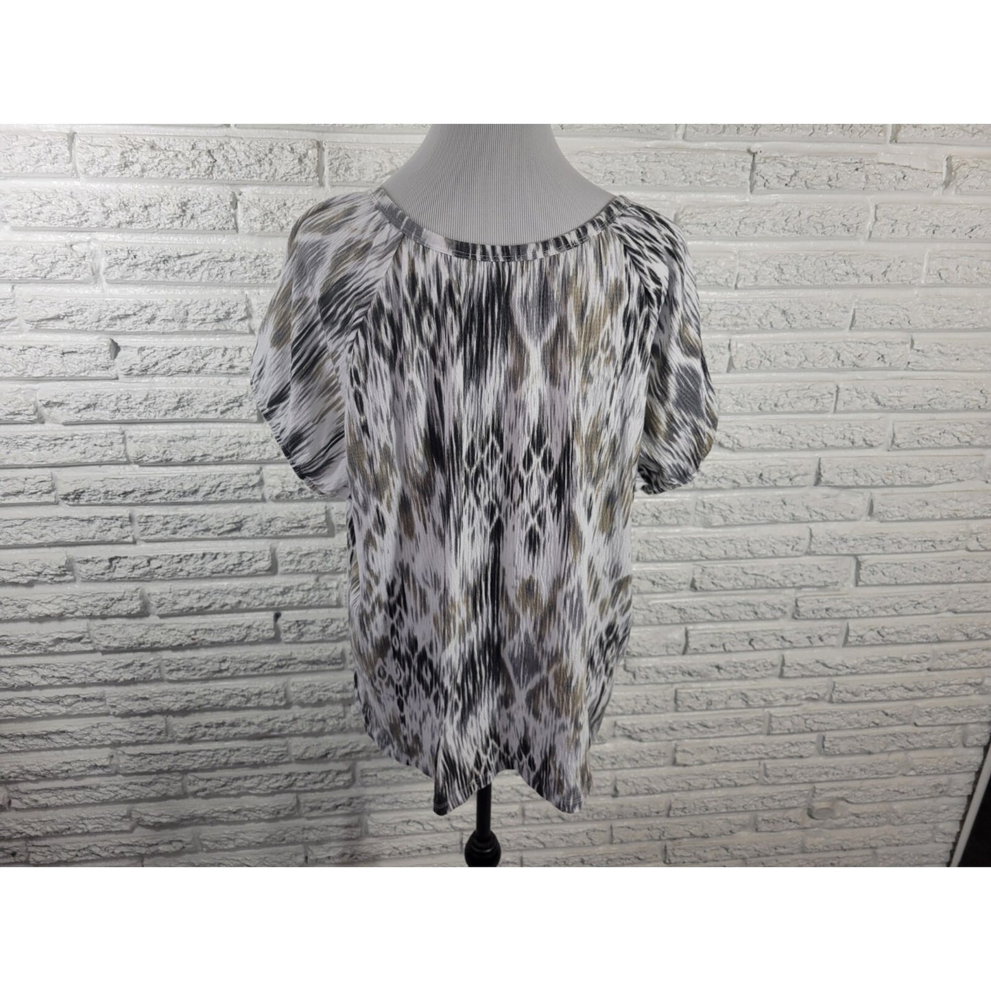 Basic Editions Womens Top 2X Plus Short Sleeve Black Watercolor Cotton Blend