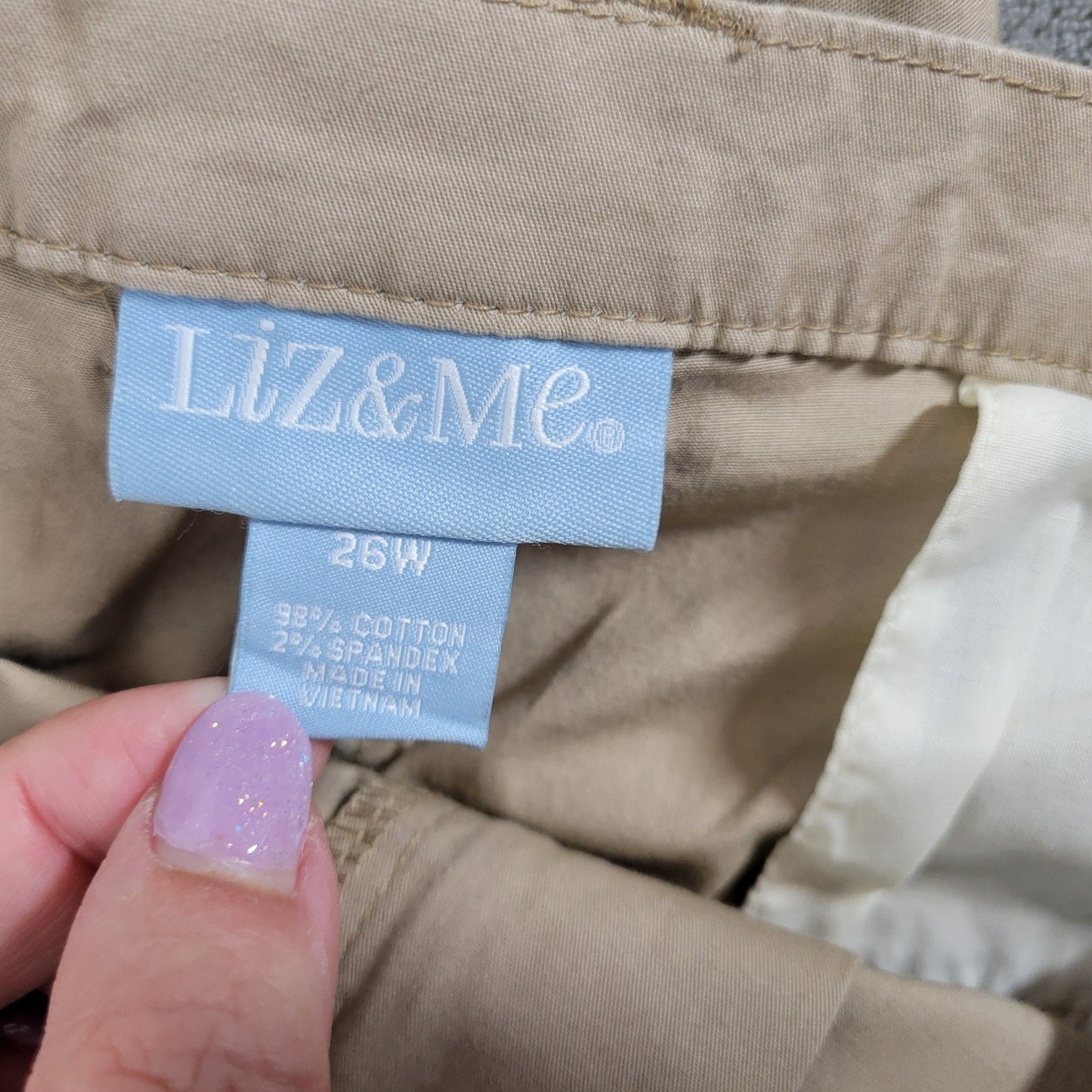 Liz Me Womens Pants 26W Plus Capri Skimmer Beige Zip Fly Cuffed Comfy Casual