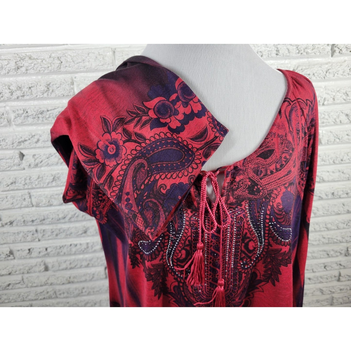 Energe Womens Top 3X Tunic Long Sleeve Red Paisley Poly Blend Tassels Keyhole