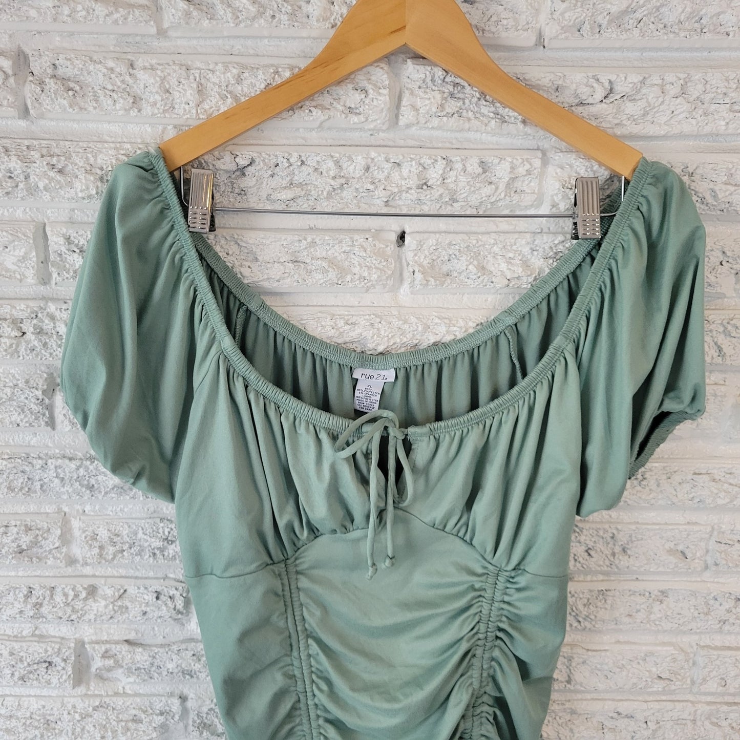 Rue 21 Womens Top XL Crop Green Puff Sleeve On Off Shoulder Ruched Keyhole